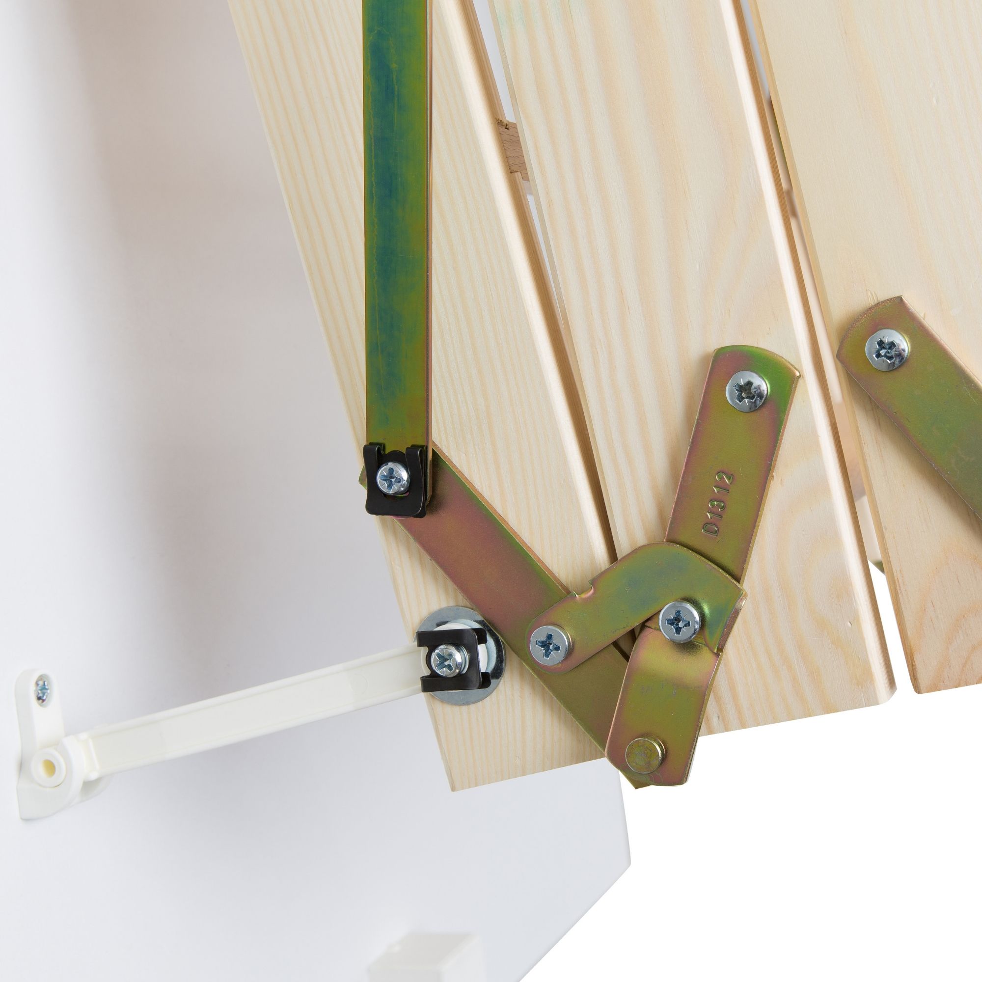 Mac Allister 4 section 12 tread Loft ladder kit 2.76m