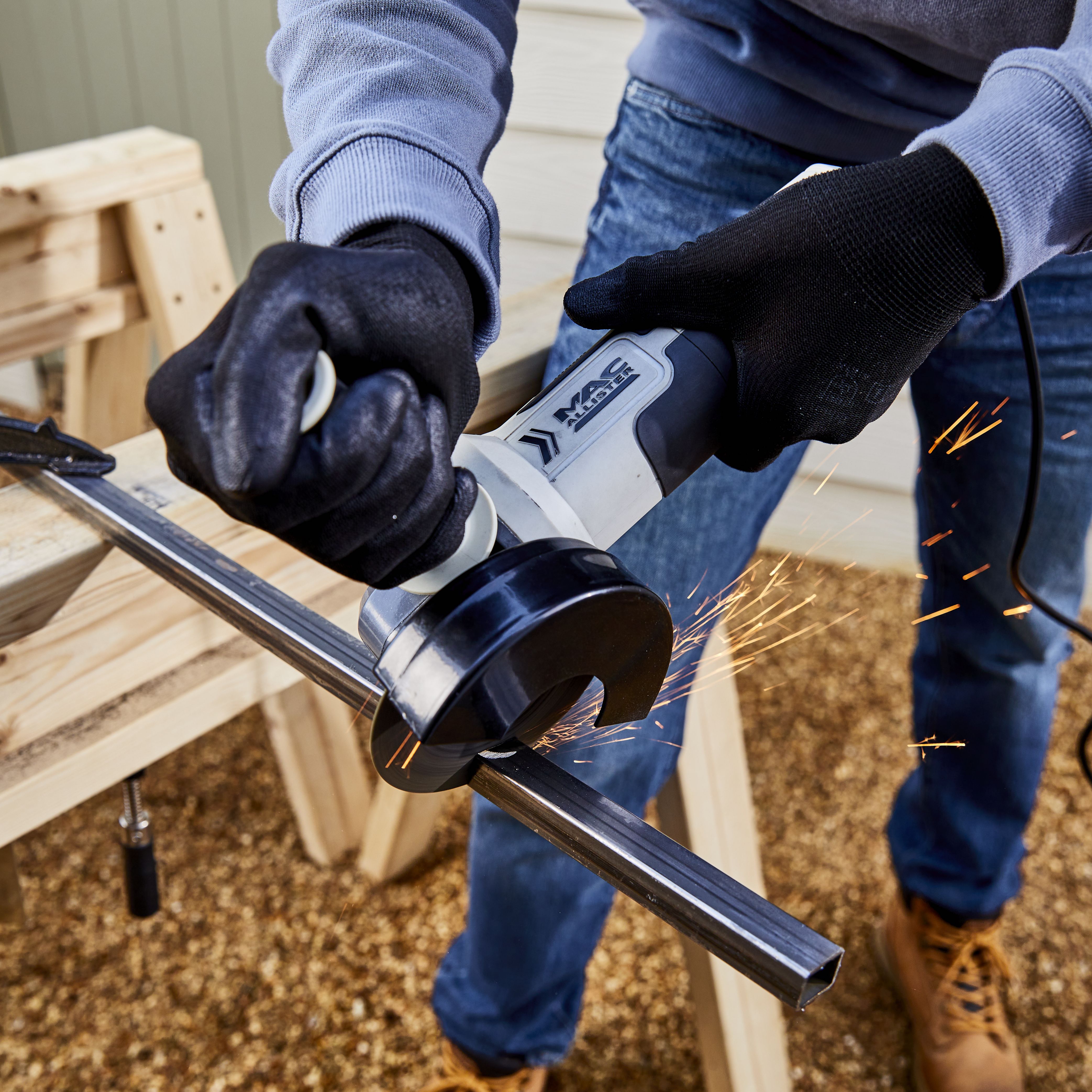 Mac Allister 750W 240V 115mm Corded Angle grinder 2525 DIY at B Q