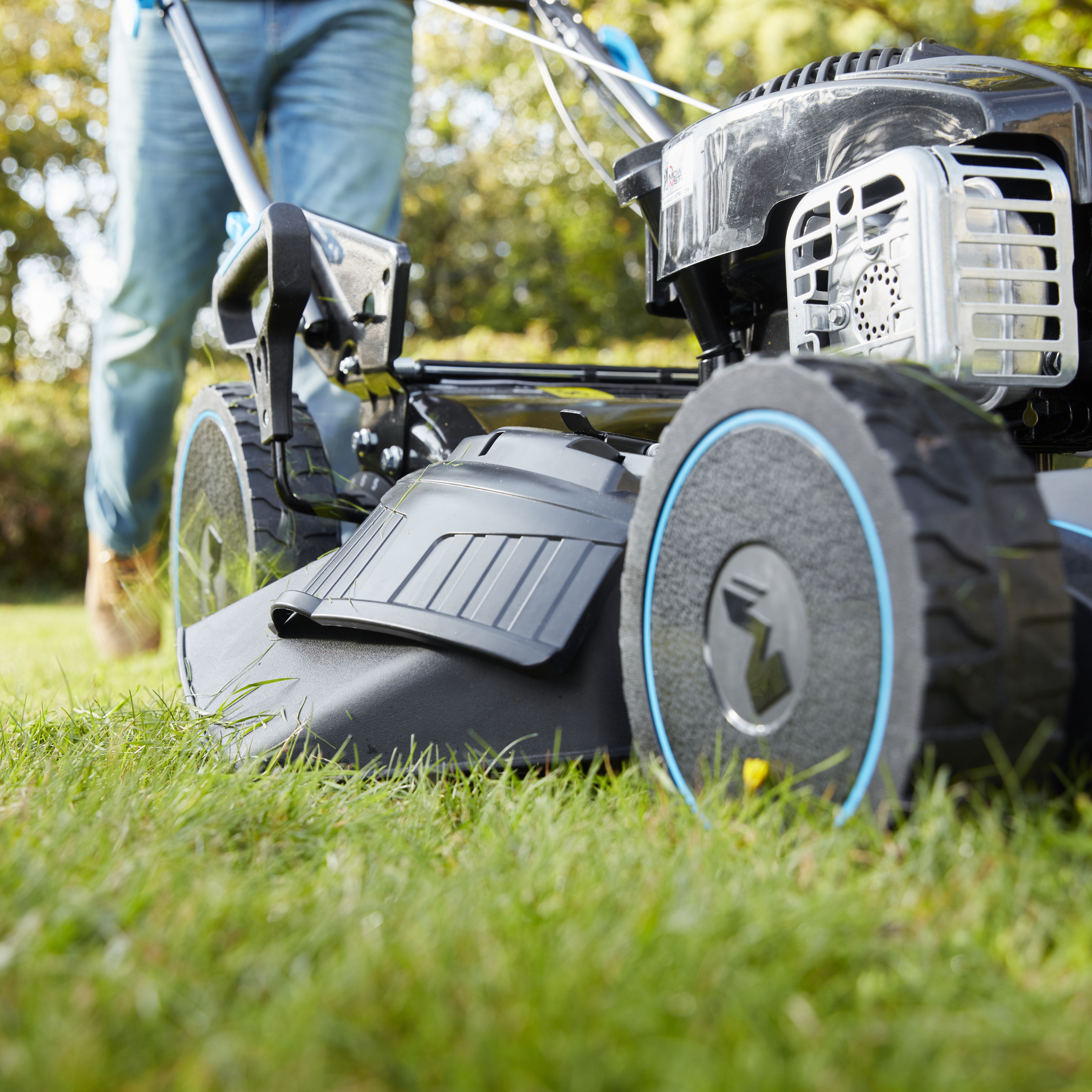 Mac Allister MLMP550SP46 M S 140cc Petrol Rotary Lawnmower