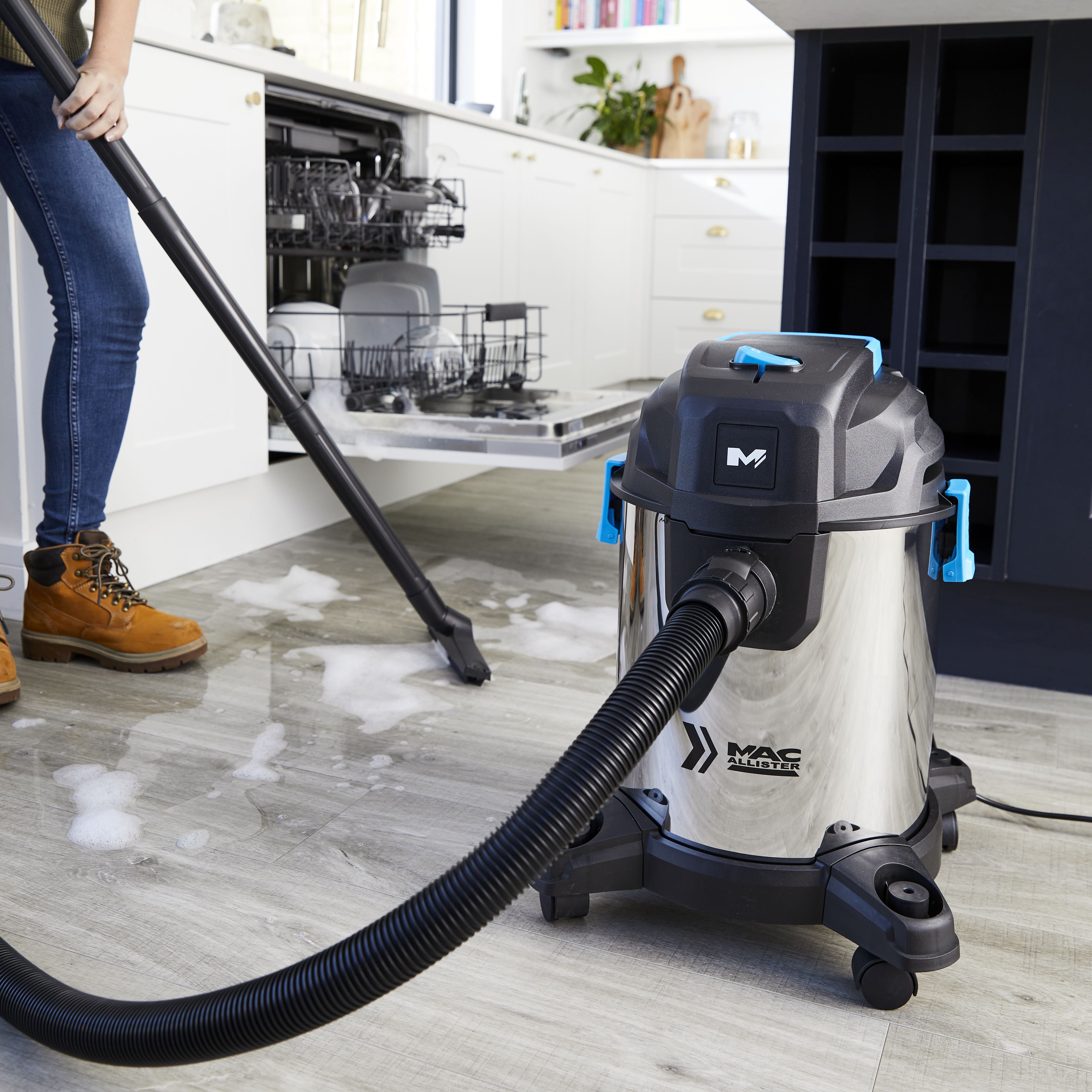 Mac Allister MWDV 20 L A Corded Wet dry vacuum 20L