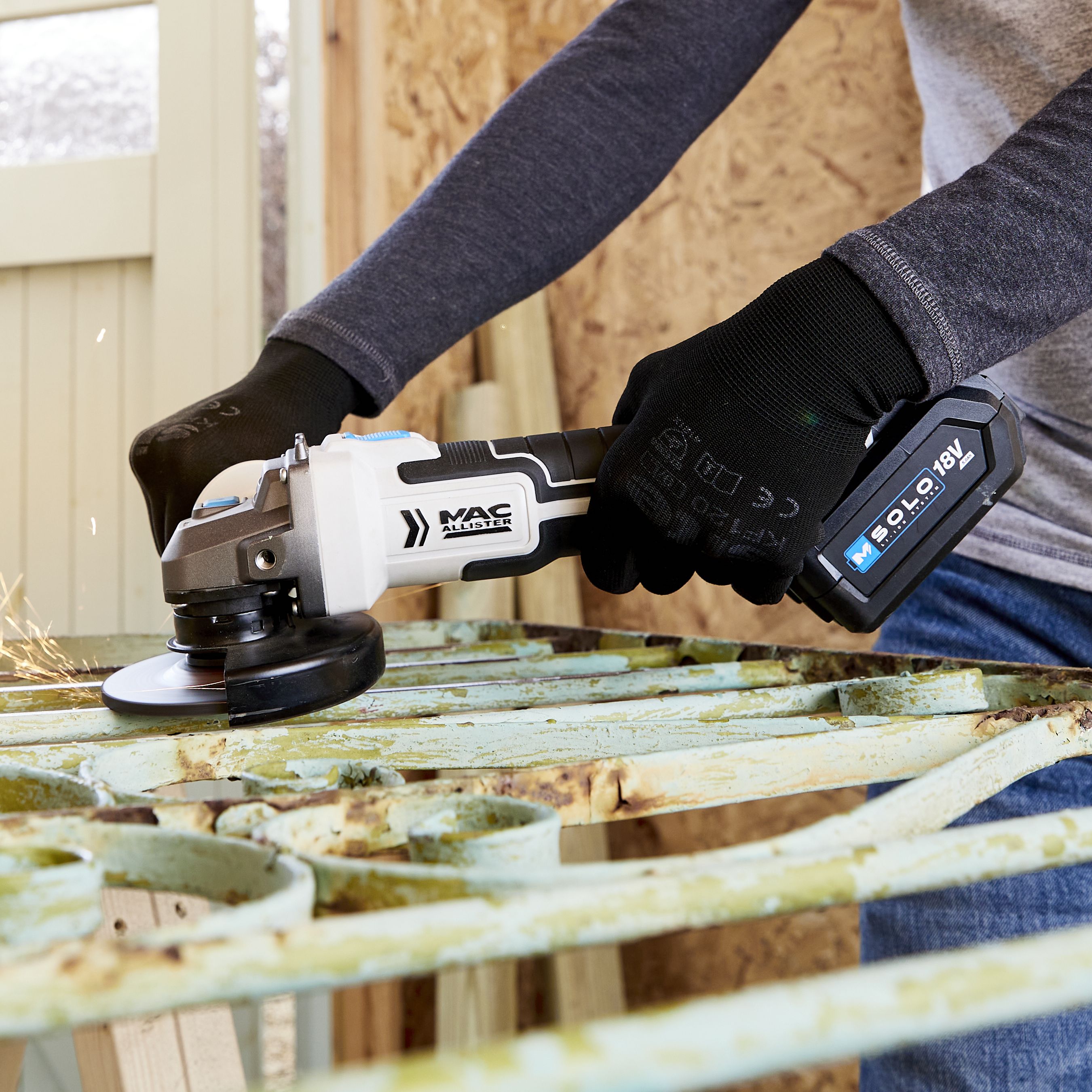 Cordless angle grinder b&q 2025