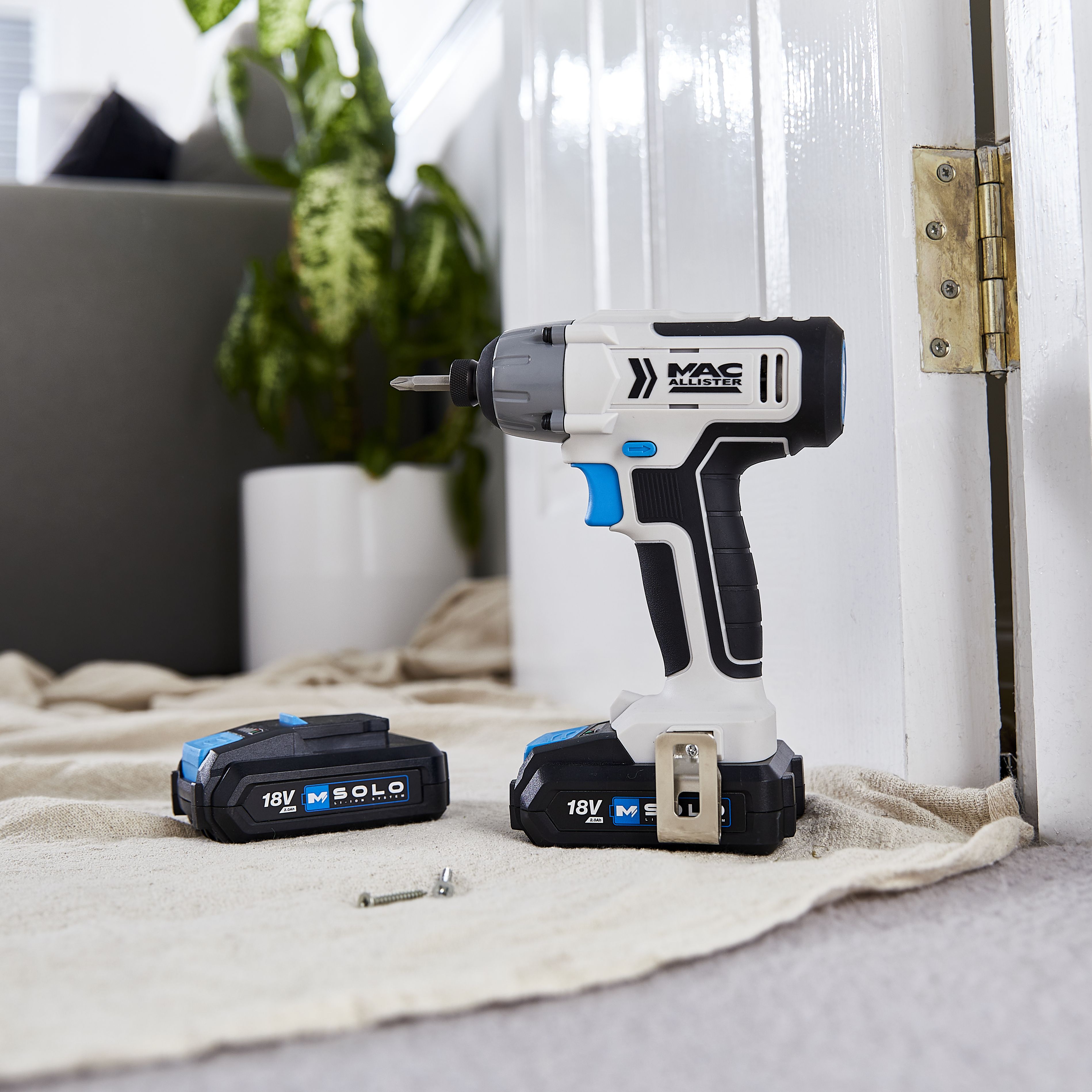 Mac Allister Solo 18V Li ion Cordless Impact driver 2 x 2Ah MID18 Li