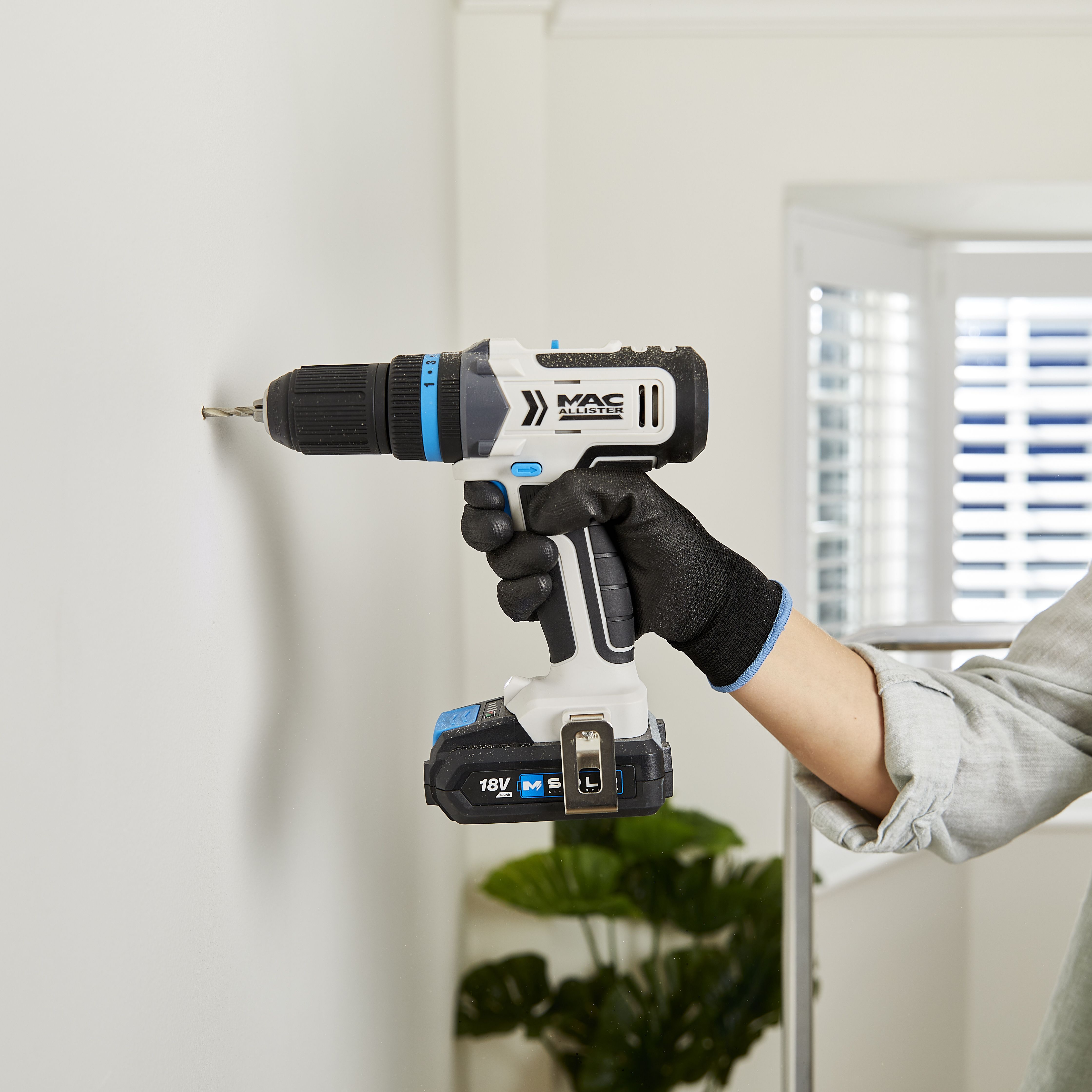 Mac Allister Solo 18V Li-ion EXT Cordless Combi drill & impact driver (2 x 2Ah) MCD18-Li-2 / MID18-Li