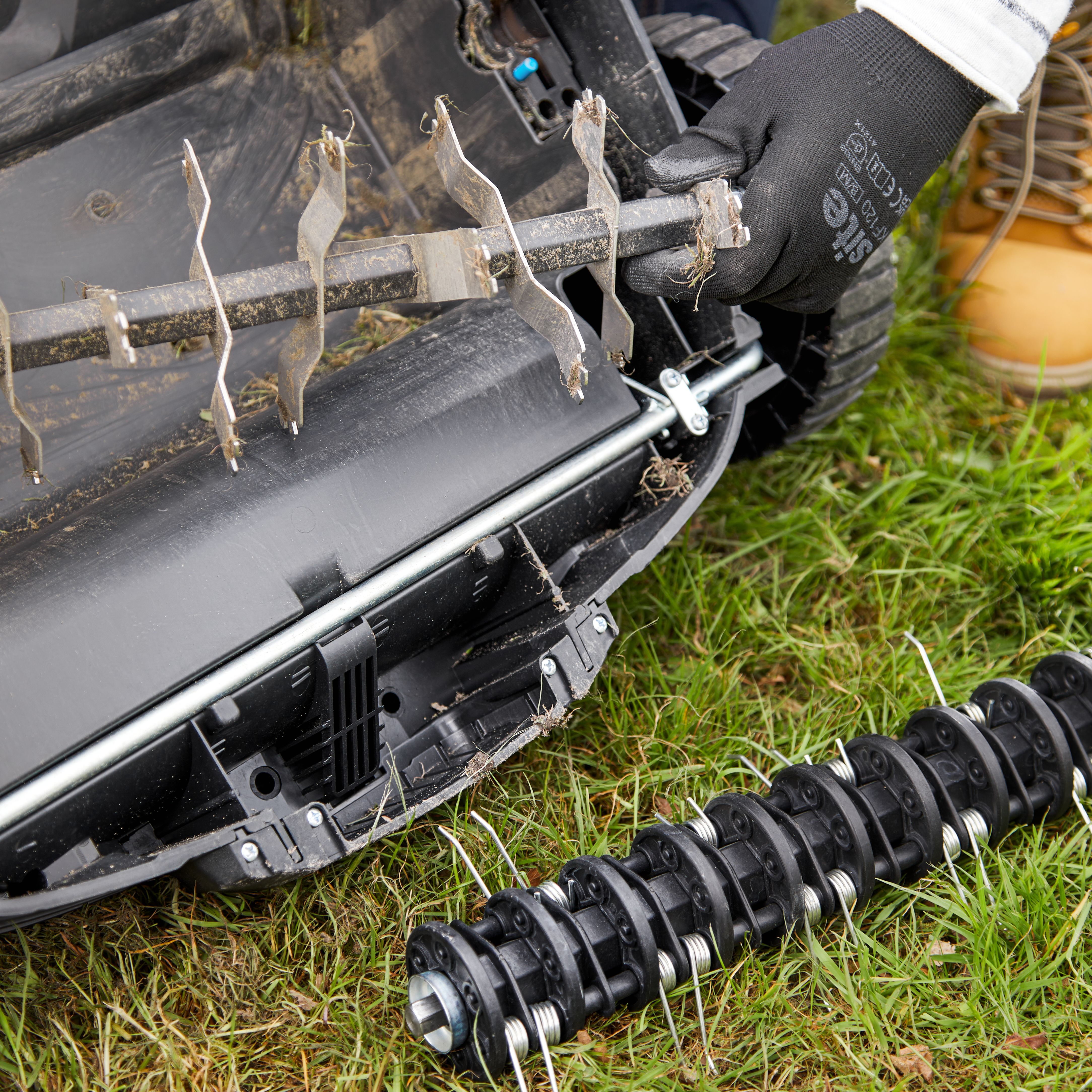 Mac Allister Solo L03-002A Raker & scarifier