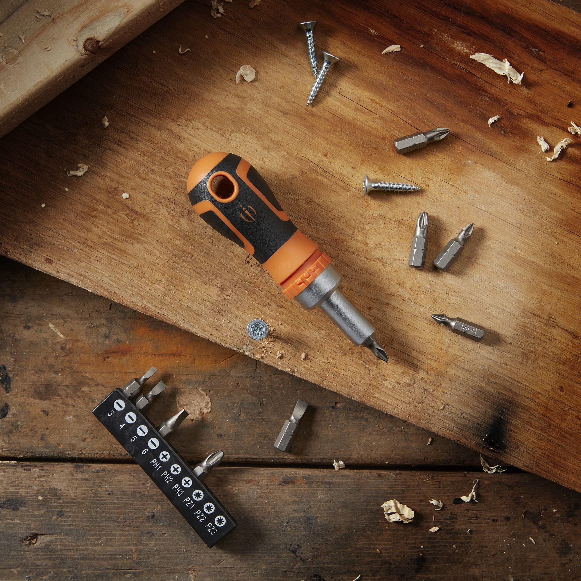 Magnusson 11 Piece Ratcheting screwdriver & bit Set