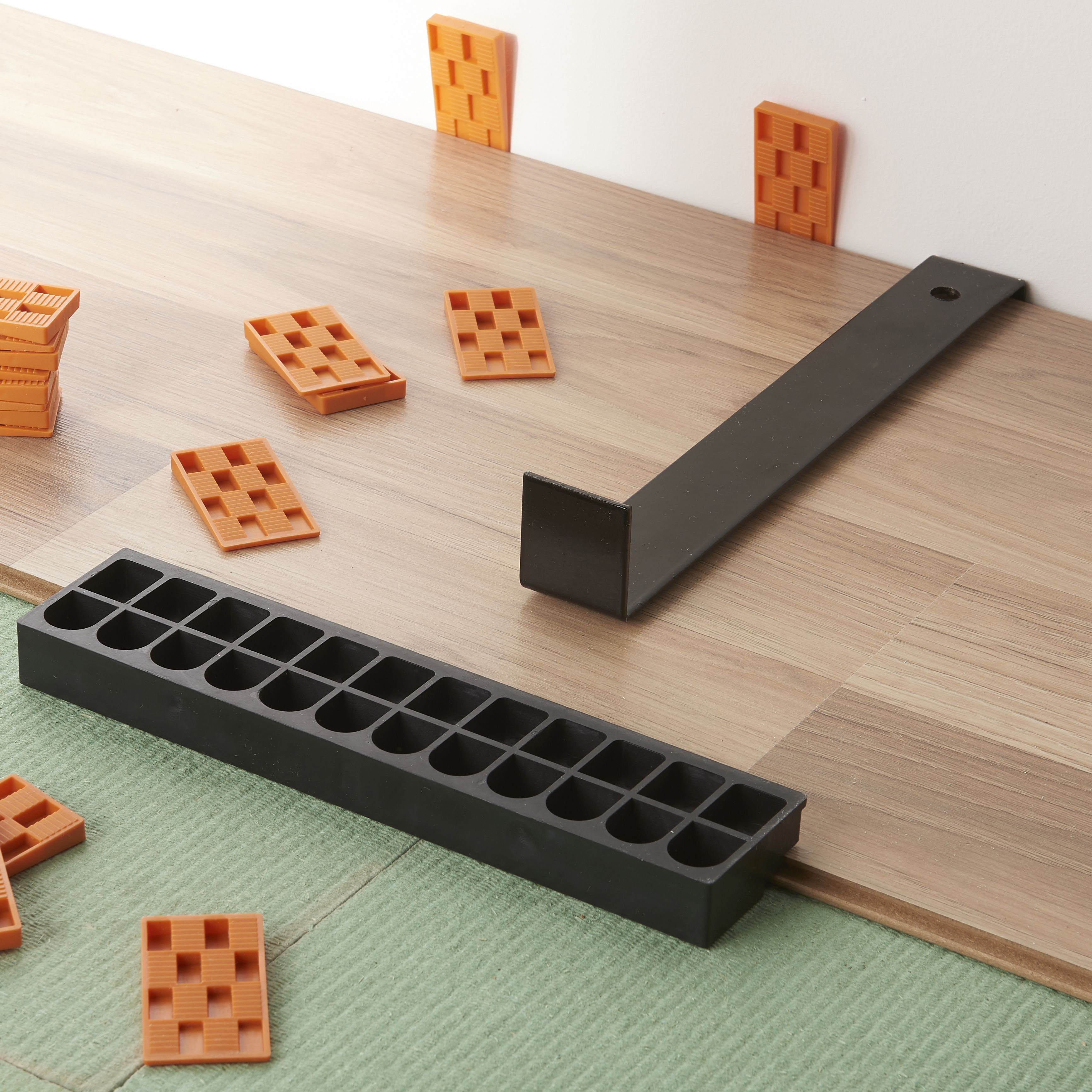 Magnusson 20 piece Flooring fitting kit - 3