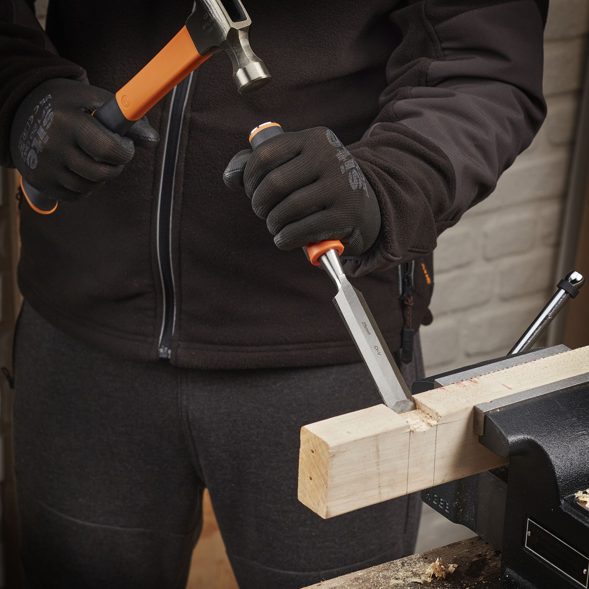 Magnusson 25mm Black & orange Wood chisel