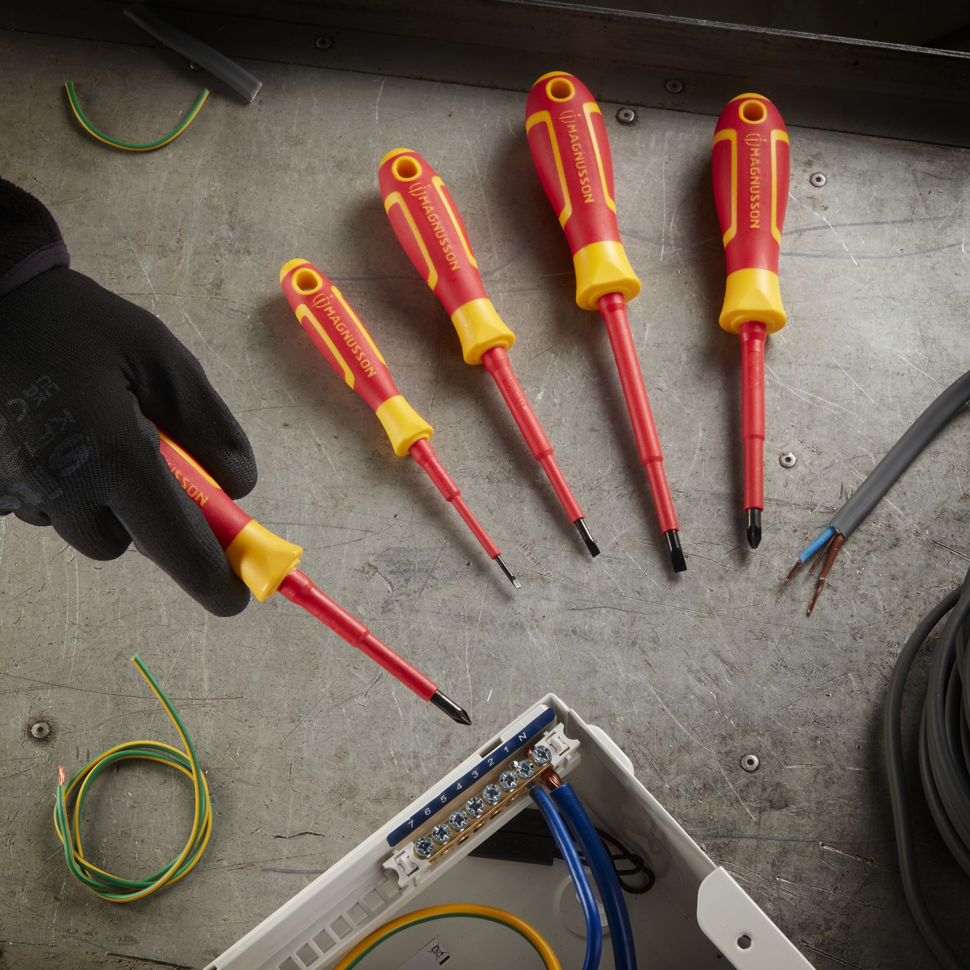 Magnusson 5 piece Mixed VDE Screwdriver set