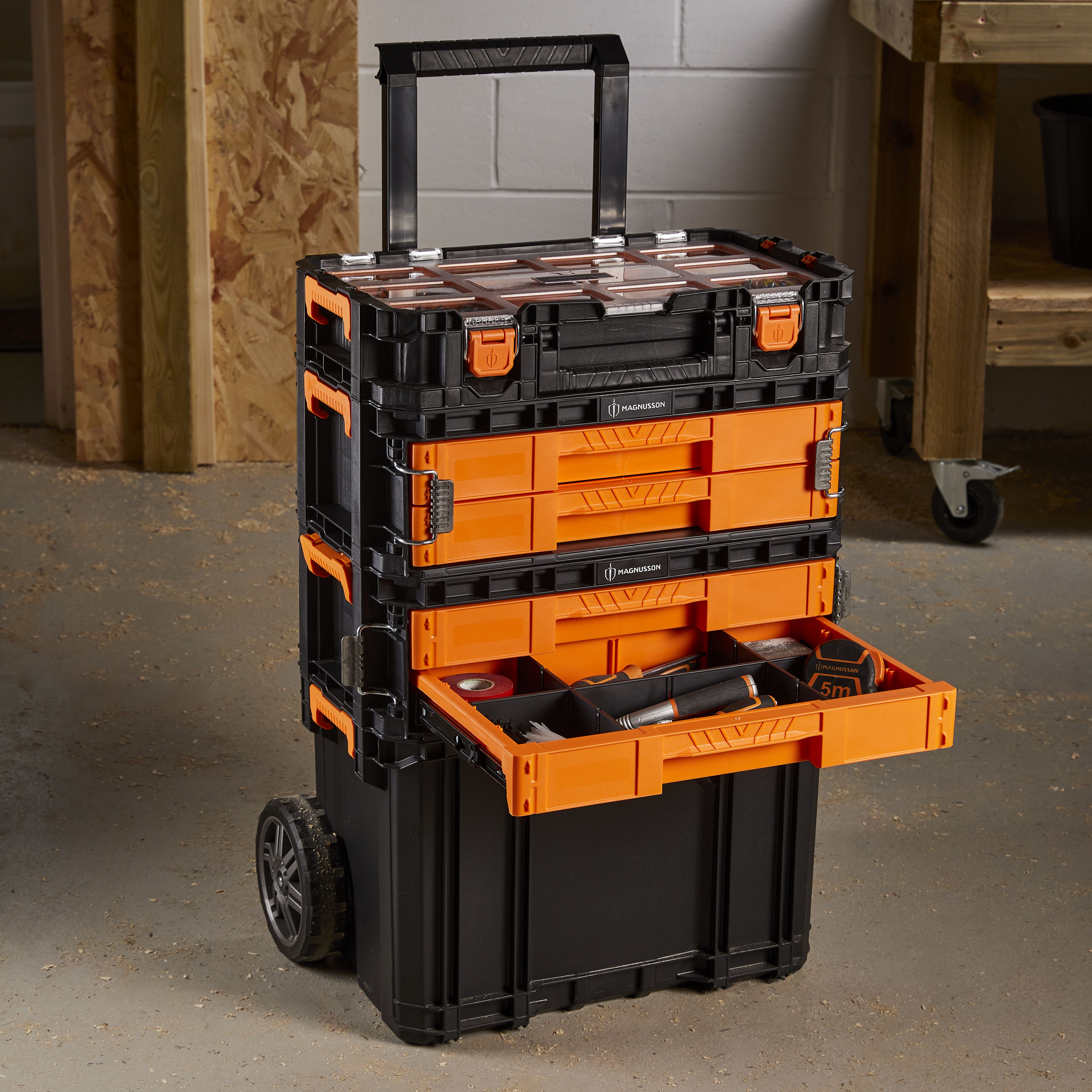 Magnusson Stakkur Black 21.34in Drawer system chest