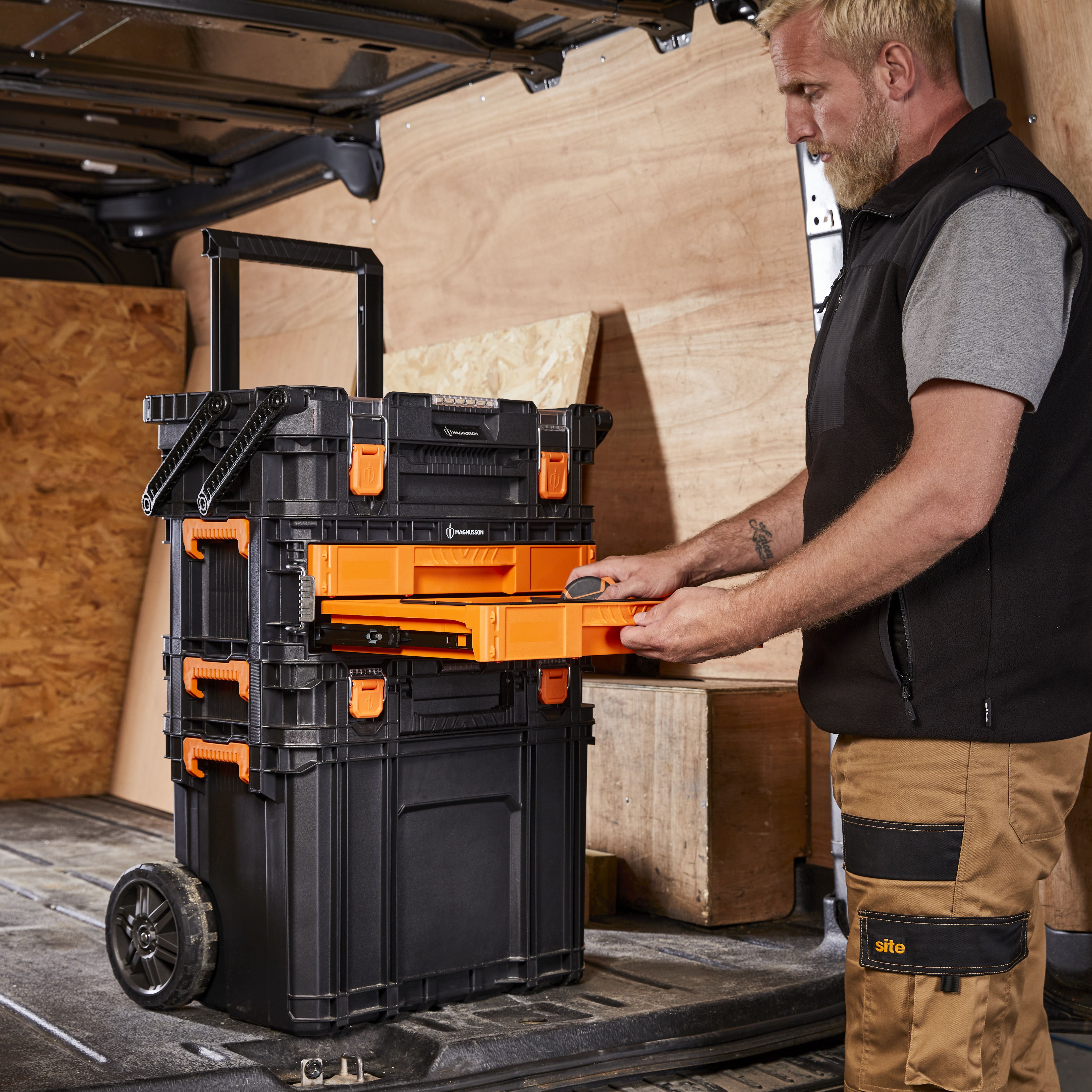 Magnusson Stakkur Black 21.34in Drawer system chest