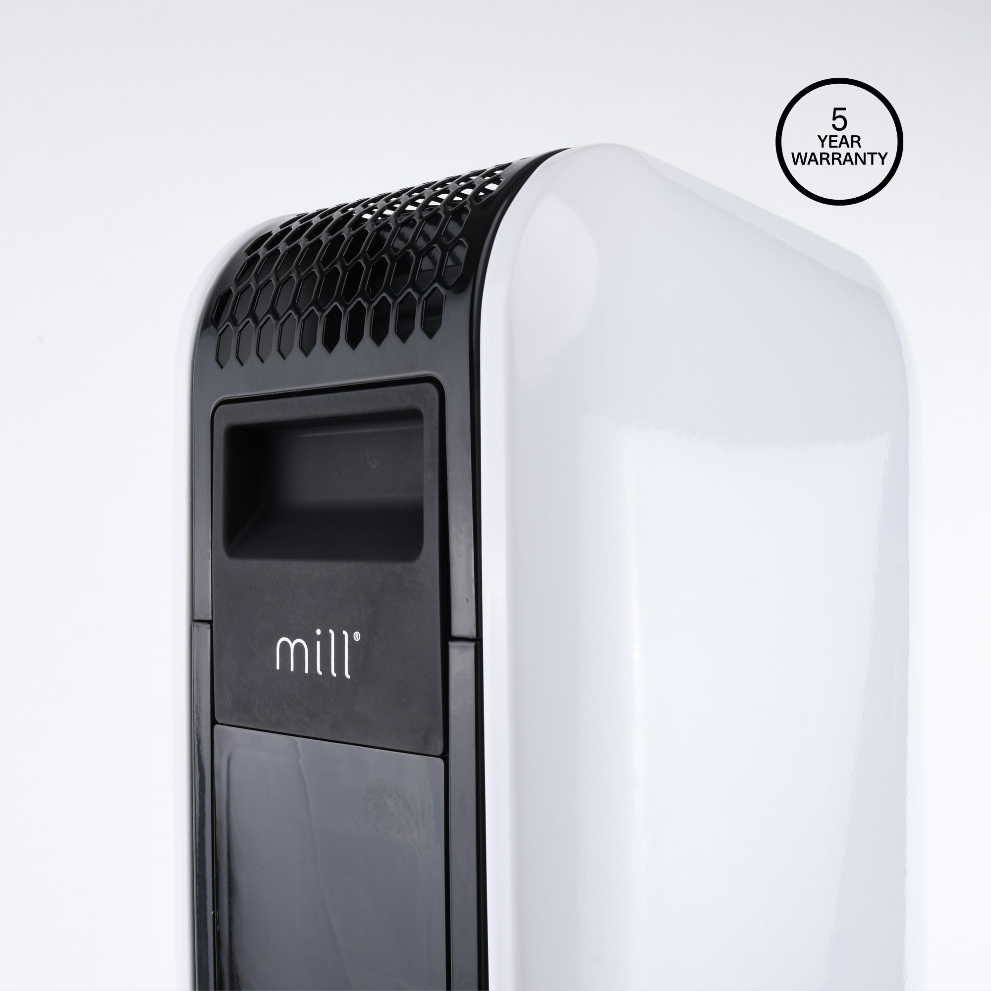 Mains fed 1.5kW White Smart Oil-filled radiator