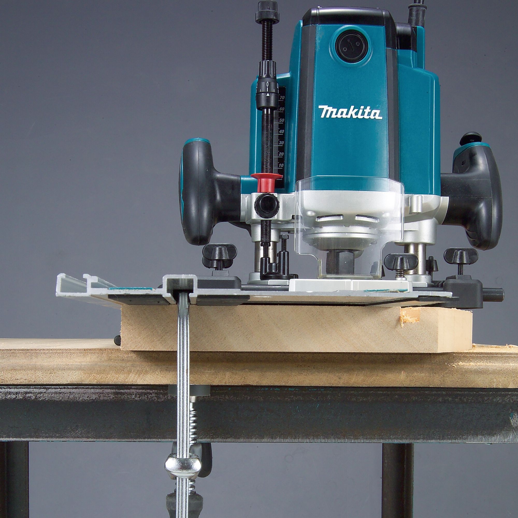 Makita 2100W 110V Corded Plunge Router RP2301FCXK/1
