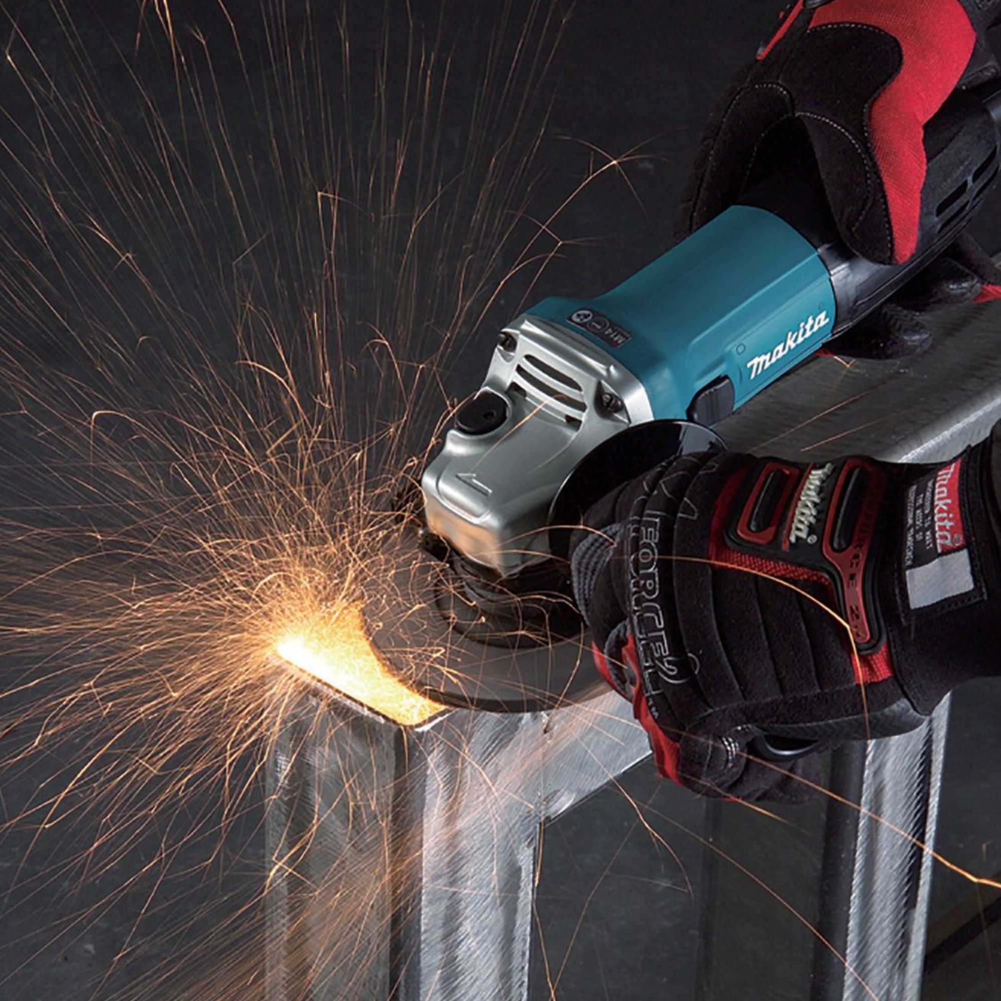 Makita ga4530rkd 720w 2025 115mm angle grinder 240v