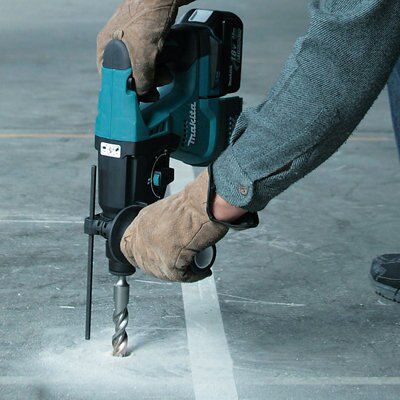 Makita LXT 18V 2 x 4 Li-ion Cordless SDS drill DHR242RMJ3