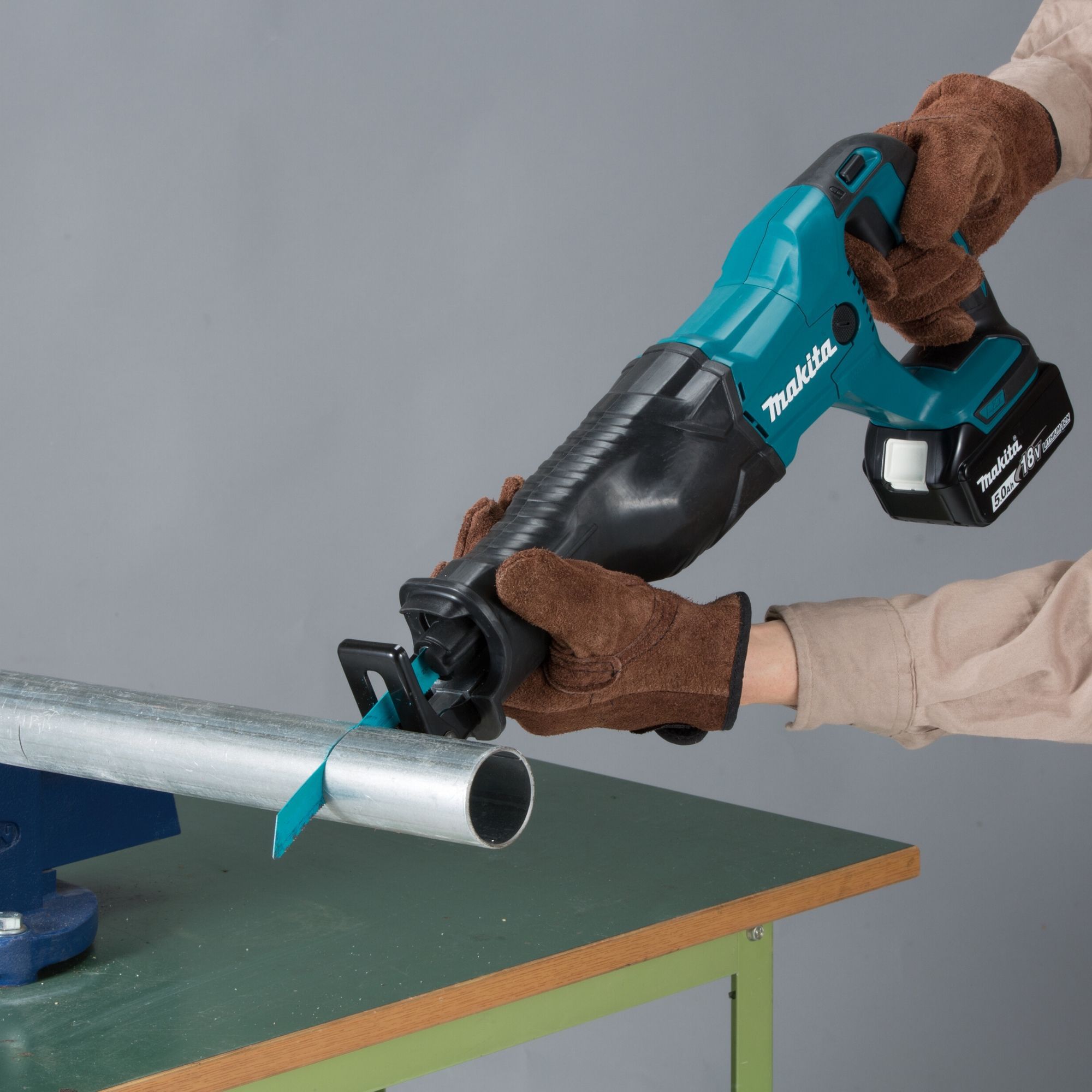 Makita LXT 18V Cordless Reciprocating saw DJR186Z Bare DIY at B Q