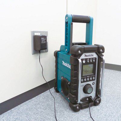 Makita LXT Cordless Site speaker DMR102 - Bare unit