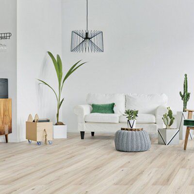 Makulu Oak effect Flooring, 1.75m² Pack