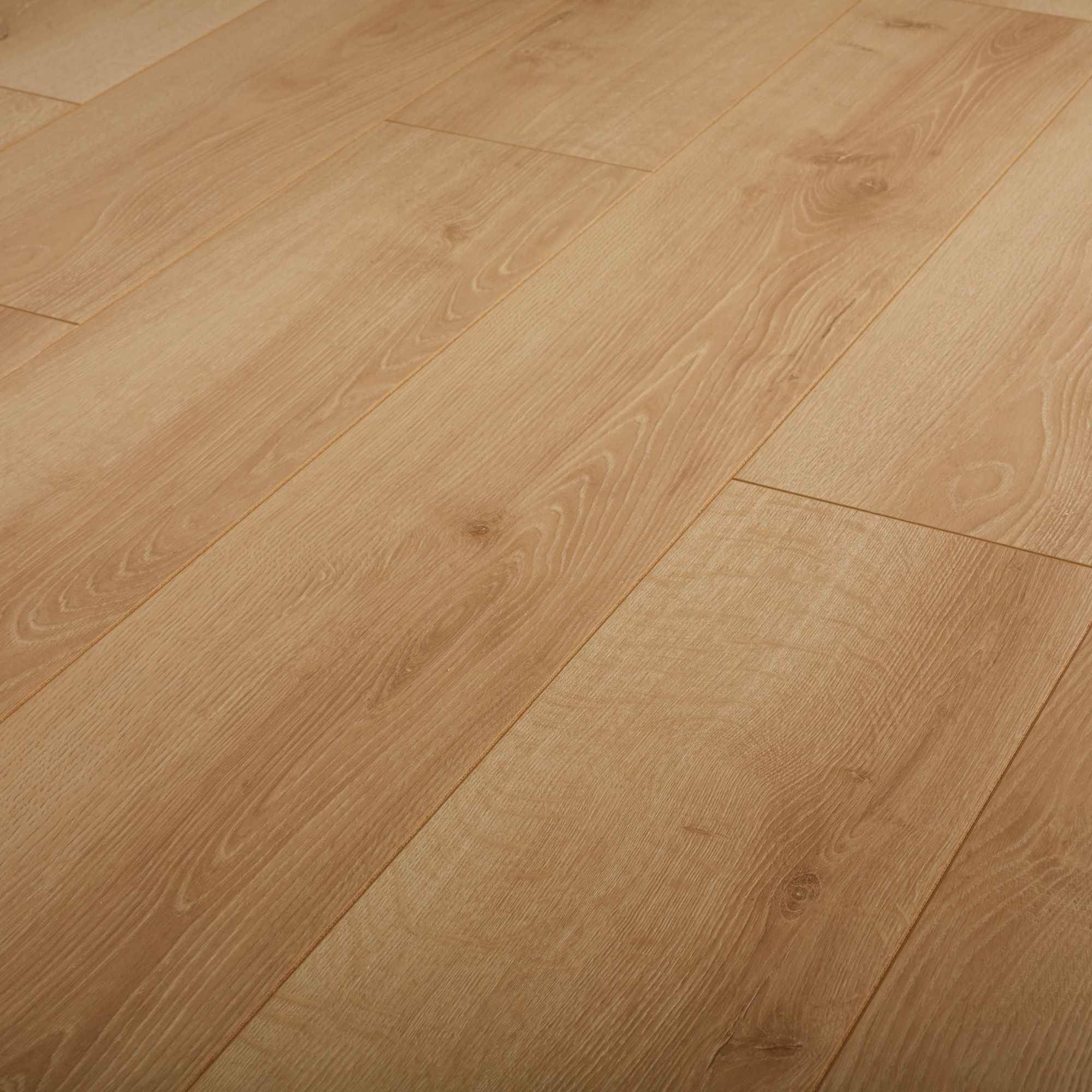 Malton Natural Gloss Oak effect Laminate Flooring Sample - 3