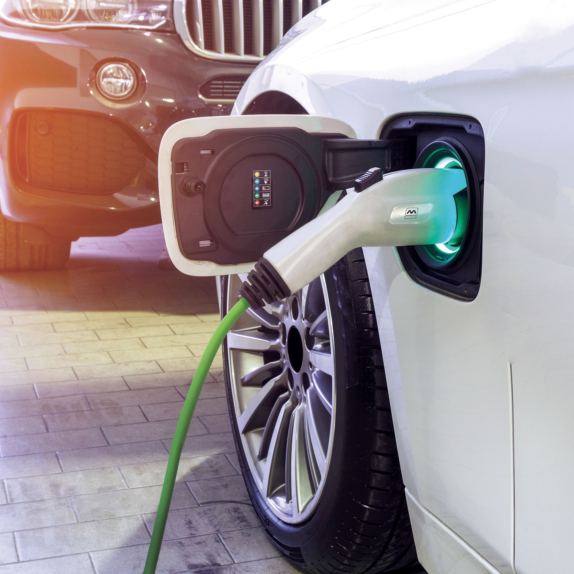 Masterplug 10A 2.3kW Mode 2 3-pin plug to Type 1 Electrical vehicle ...