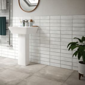 Maya White Gloss Structured Plain Ceramic Wall Tile, Pack of 54, (L)245mm (W)75mm