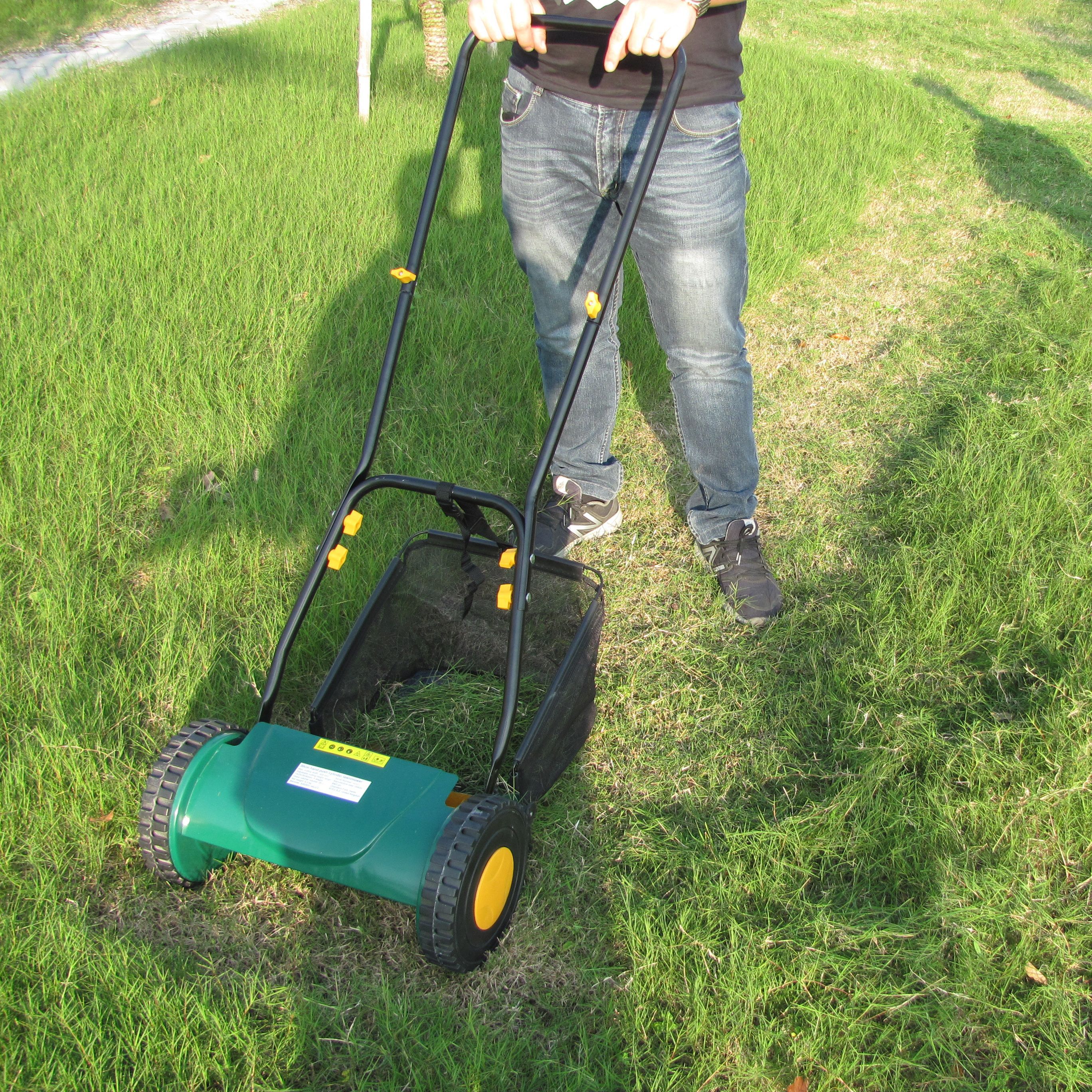 MCMP38 Hand propelled Lawnmower DIY at B Q