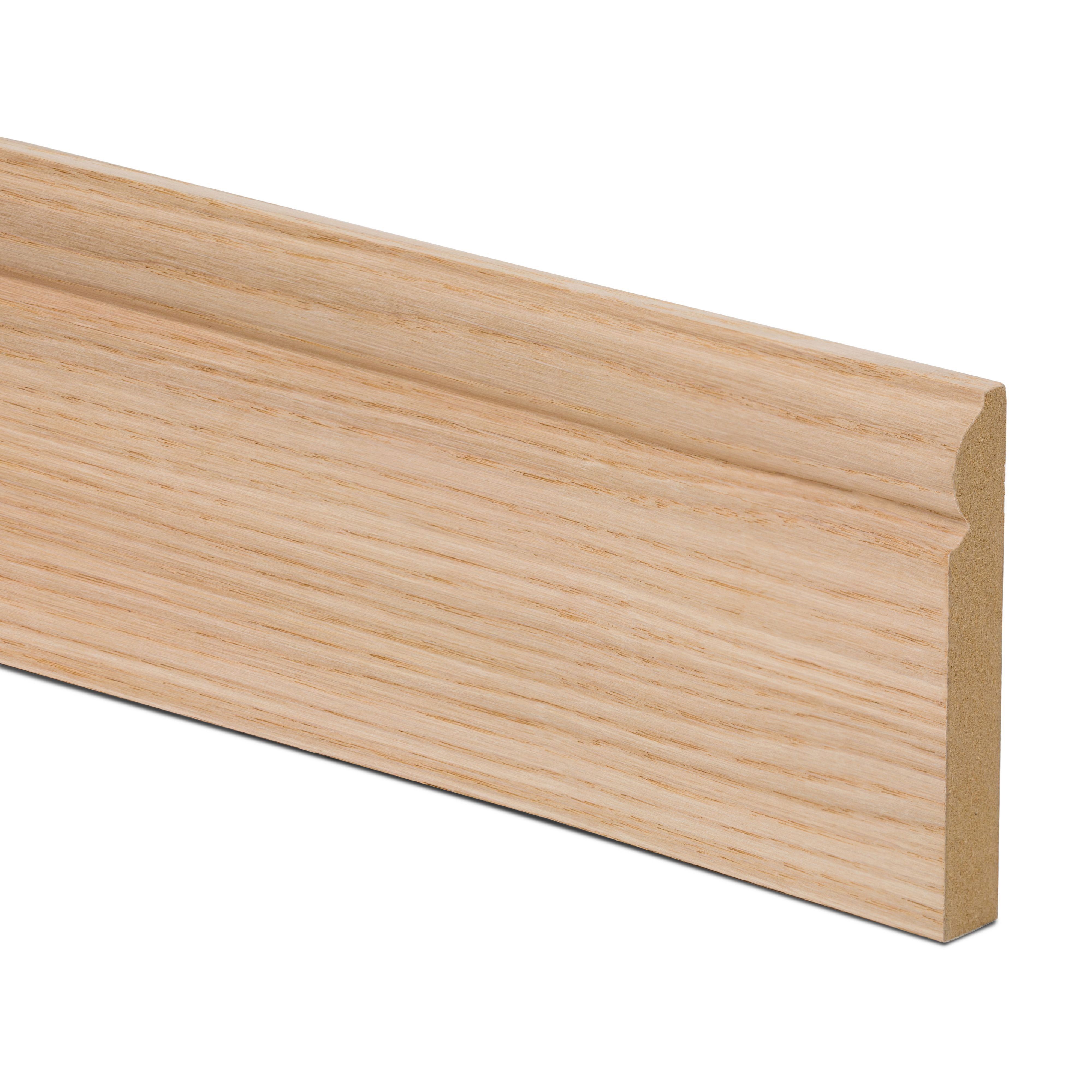 Metsä Wood Fully finished Oak Torus Moulding (L)2400mm (W)119mm (T)18mm, Pack of 4