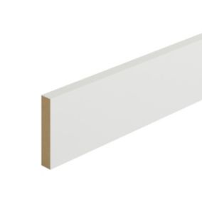Metsä Wood Primed White MDF Square Skirting board (L)2.4m (W)94mm (T)18mm, Pack of 4