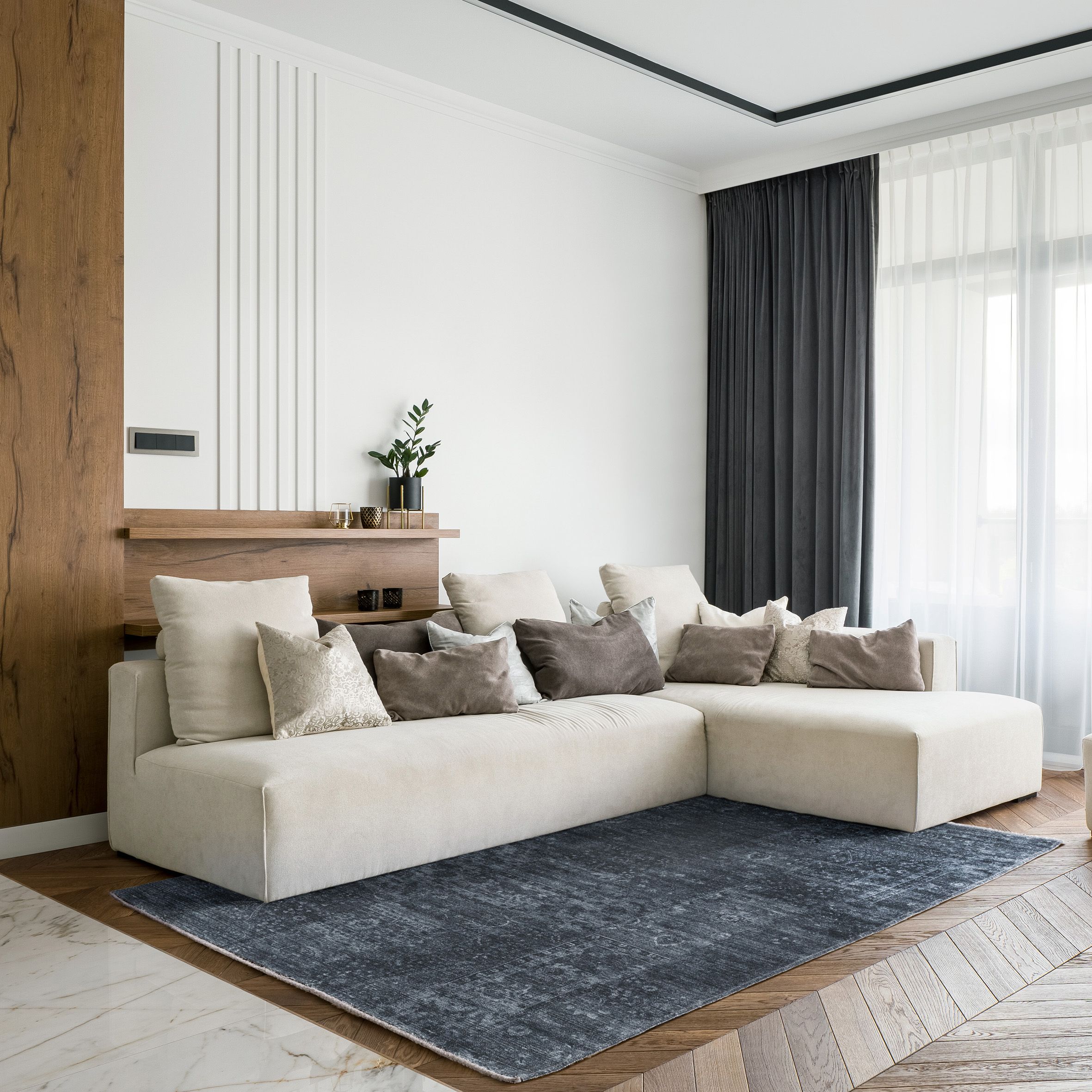 Michele Charcoal Traditional Large Rug, (L)225cm x (W)155cm