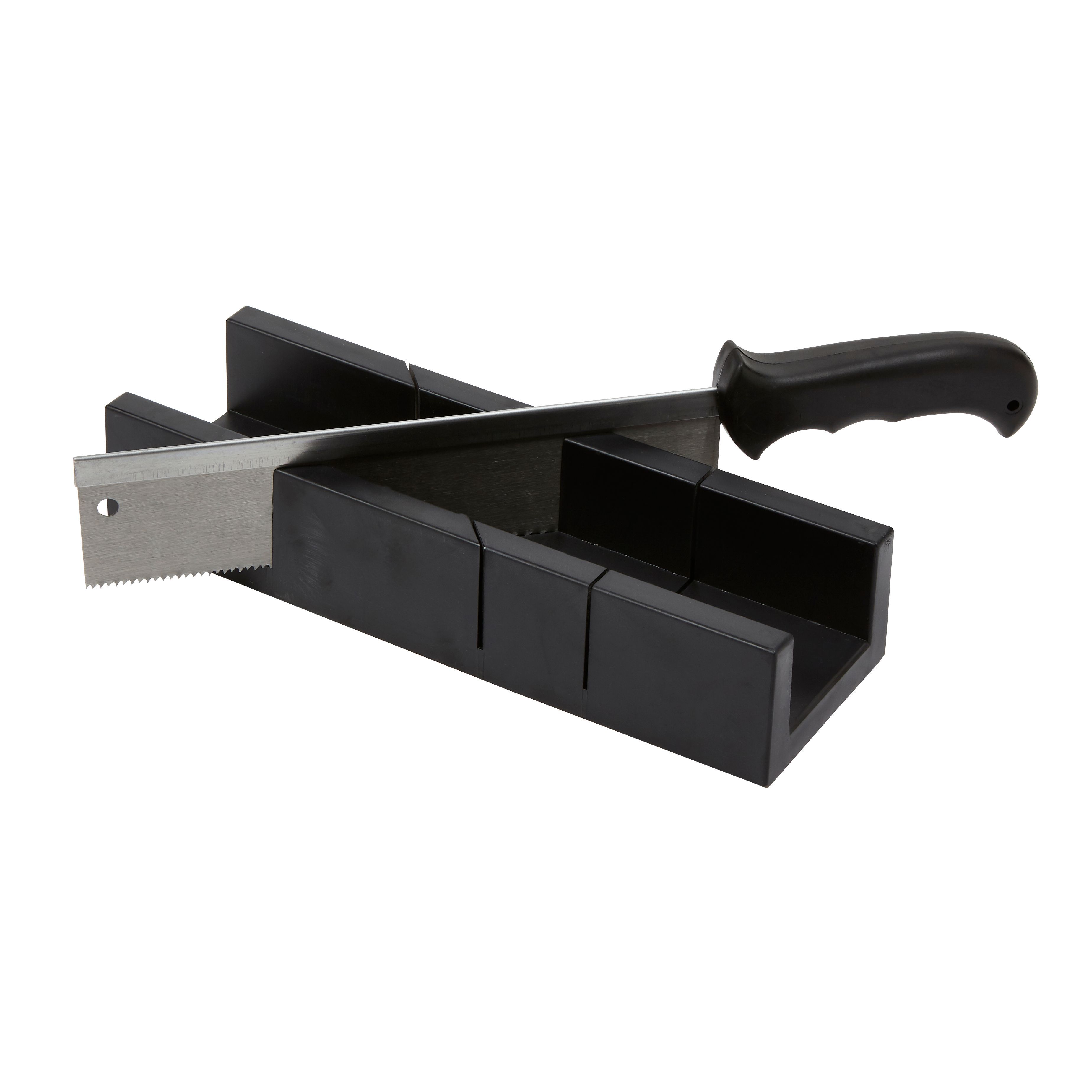 Mitre box & saw