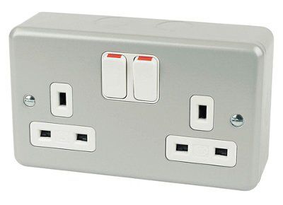 MK 13A Switched Socket