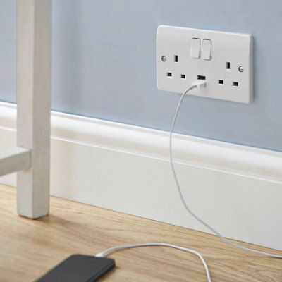 MK White USB socket, 2 x 2.1A USB