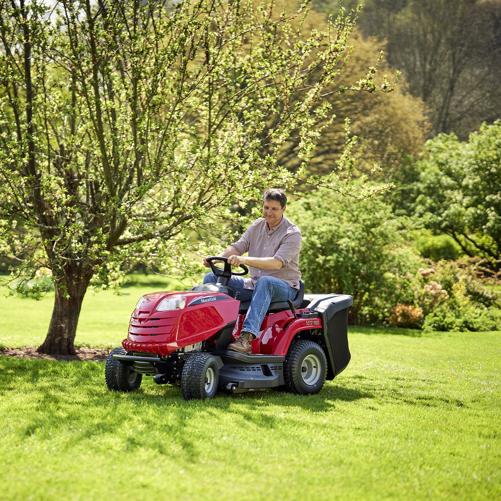 Mountfield MTF 98H Petrol Ride-on lawnmower 452cc