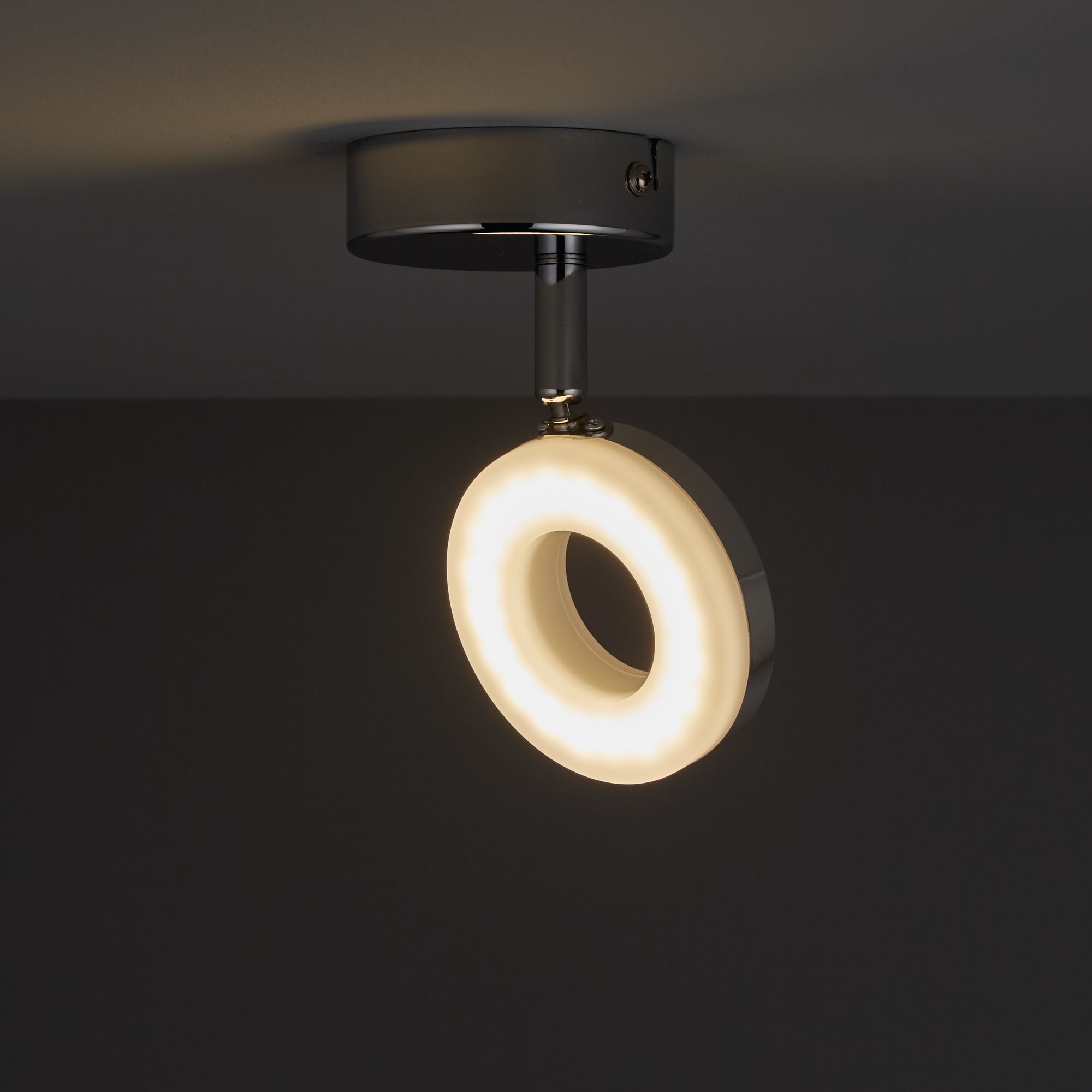 Muesis Chrome effect Spotlight