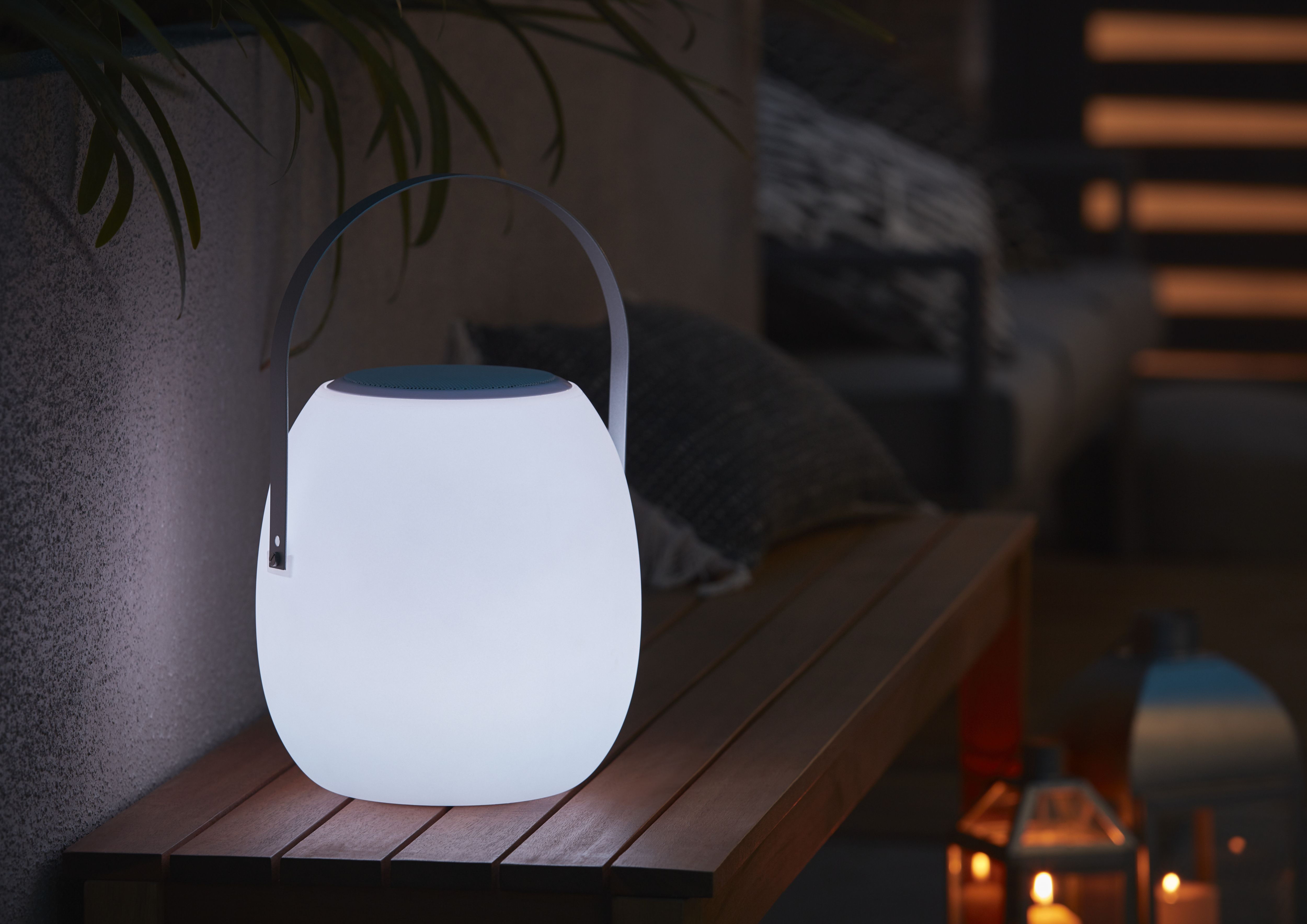 Multicolour Battery-powered RGB LED Outdoor Decorative light