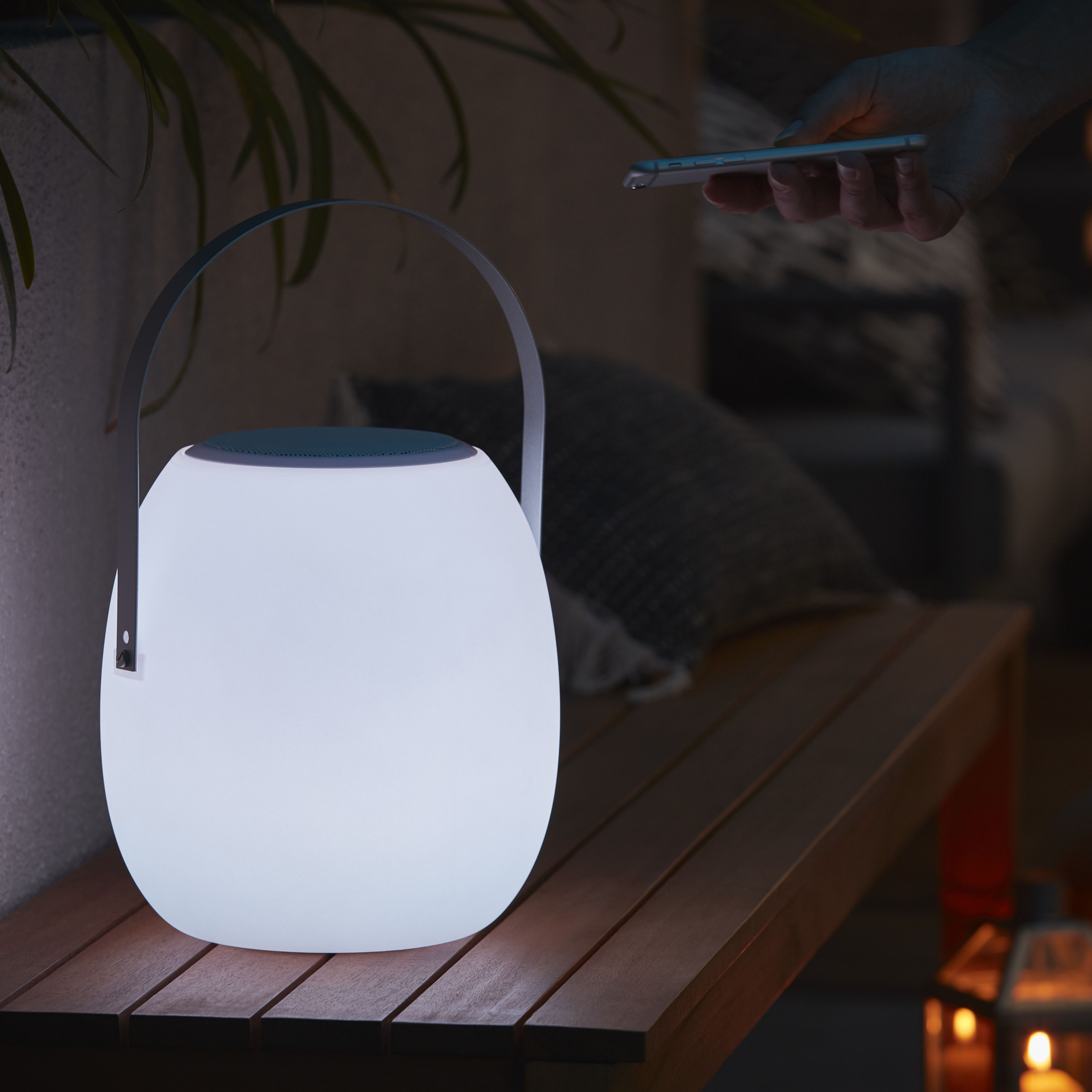 Multicolour Battery-powered RGB LED Outdoor Decorative light