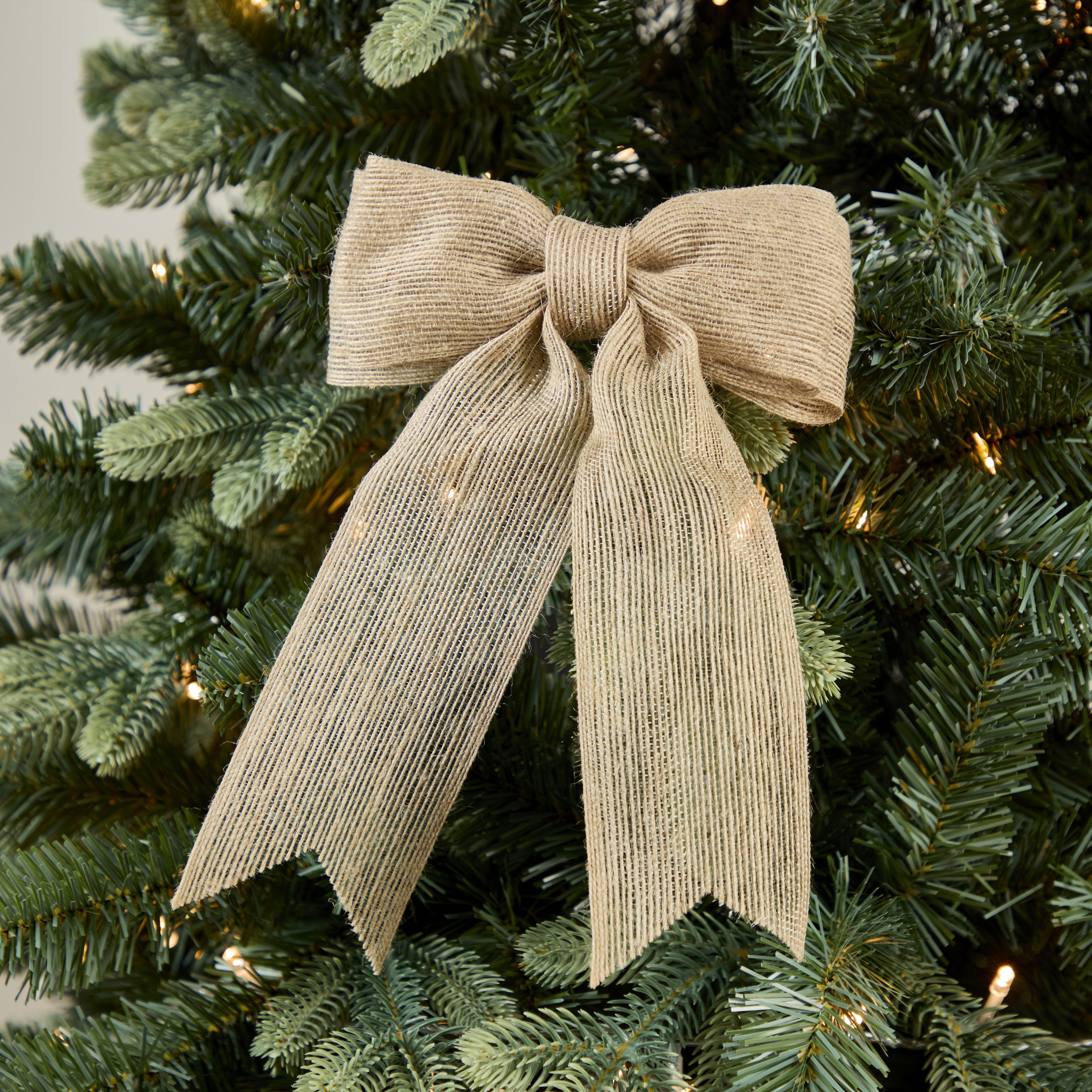 Natural Hessian effect Jute Bow Hanging decoration