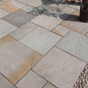 Natural sandstone Rustic grey Mixed size Paving set 19.52m², Pack of 65