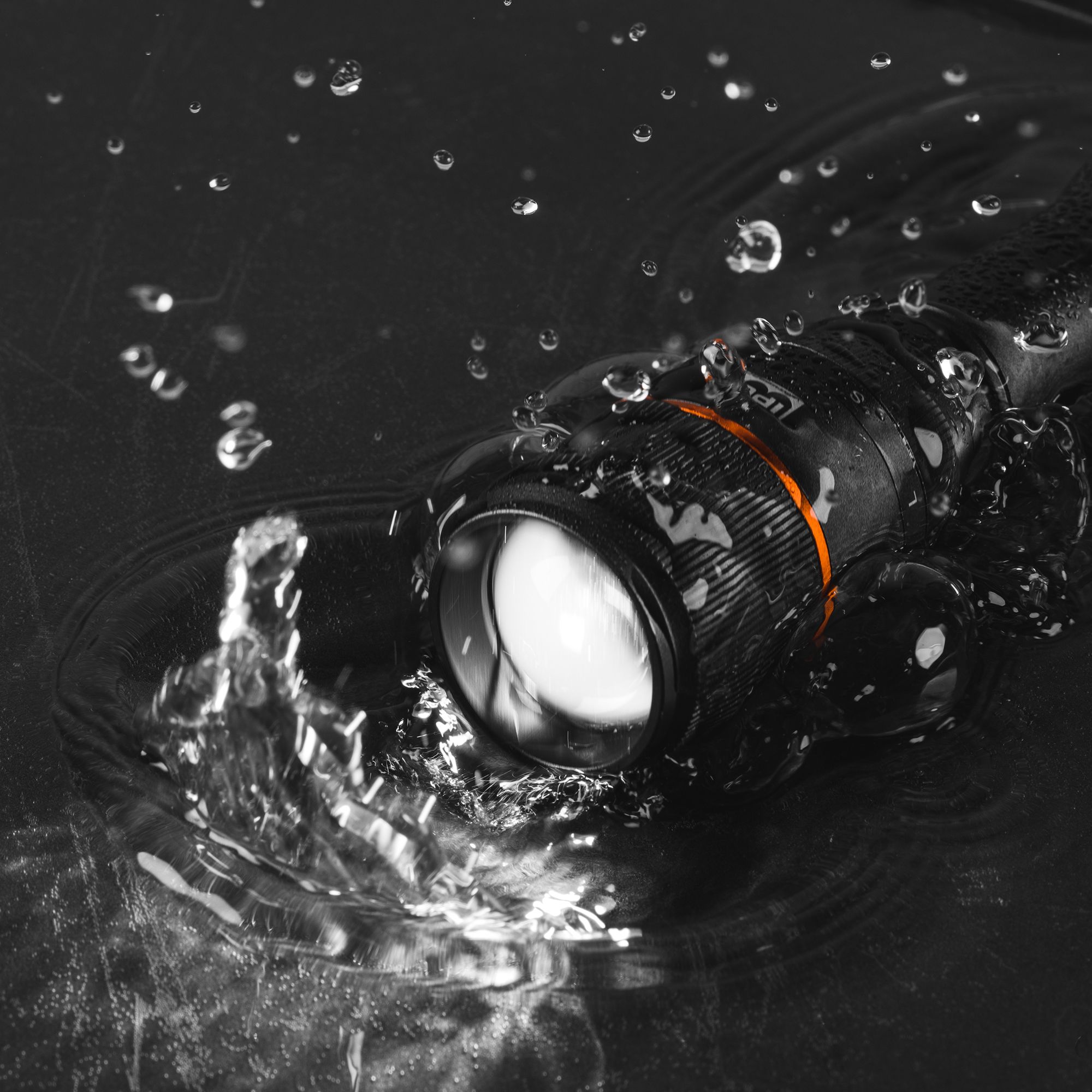 Nebo Davinci Graphite Rechargeable 1500lm LED Battery-powered Spotlight torch