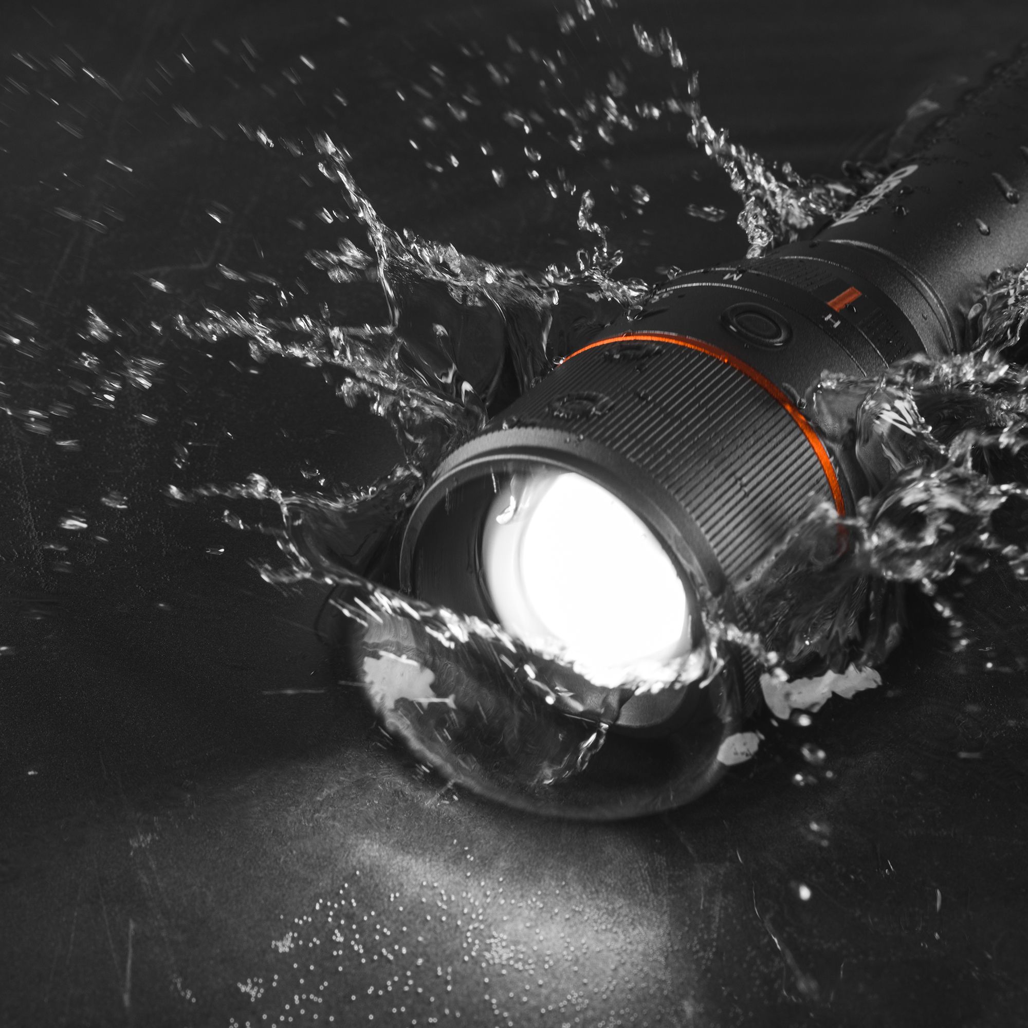 Nebo Davinci Graphite Rechargeable 5000lm LED Battery-powered Spotlight torch