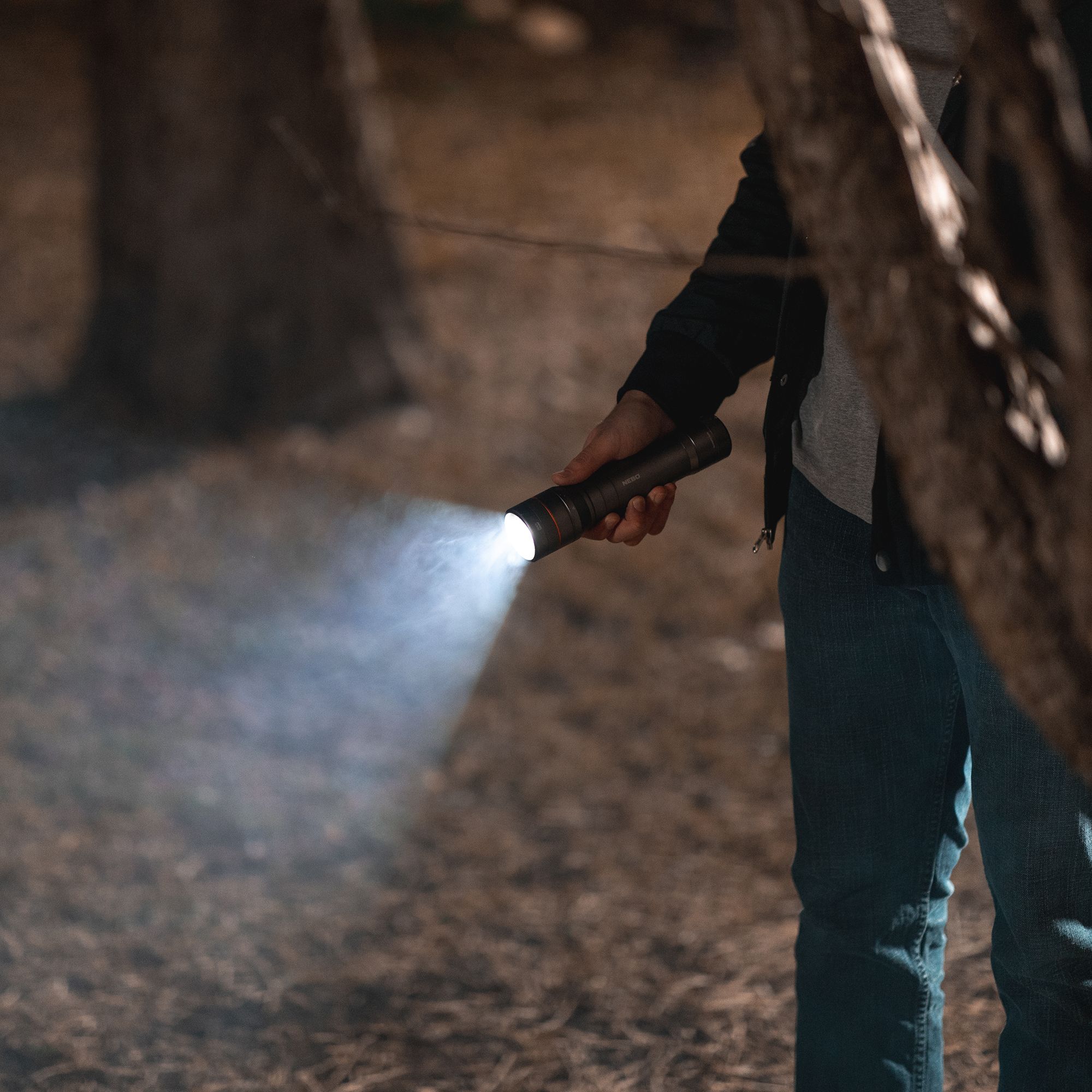 Nebo Newton Graphite 1500lm LED Battery-powered Spotlight torch