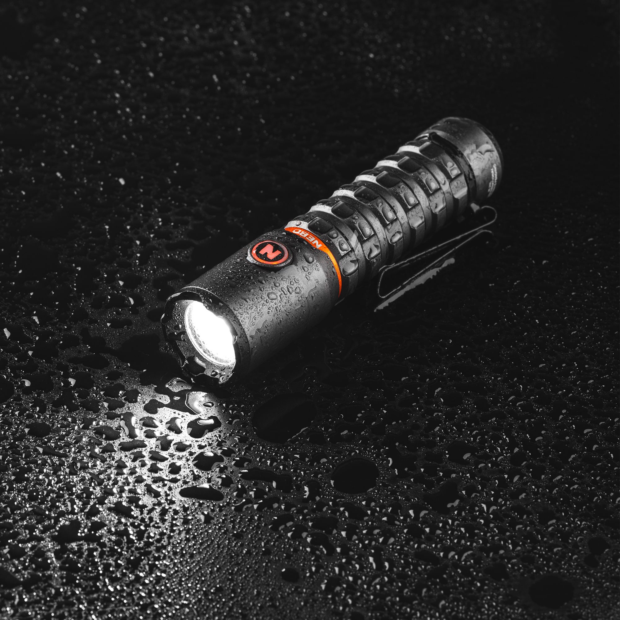 Nebo Torchy 2K Graphite Rechargeable 2000lm LED Battery-powered Spotlight torch