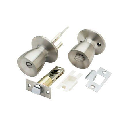 Internal door knobs clearance with locks