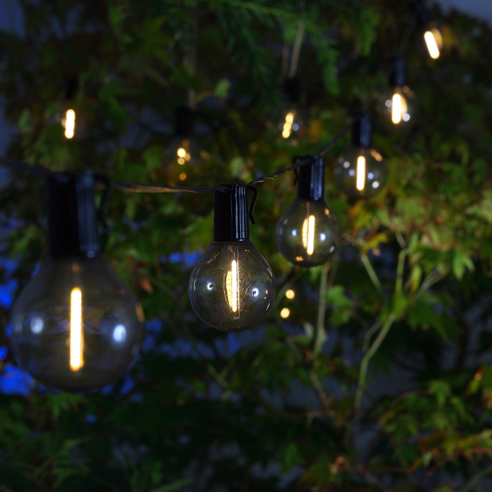 Noma Connectable Festoon Smoked Glass Plastic Festoon Mains-powered (plug-in) 10 LED Indoor & outdoor String lights