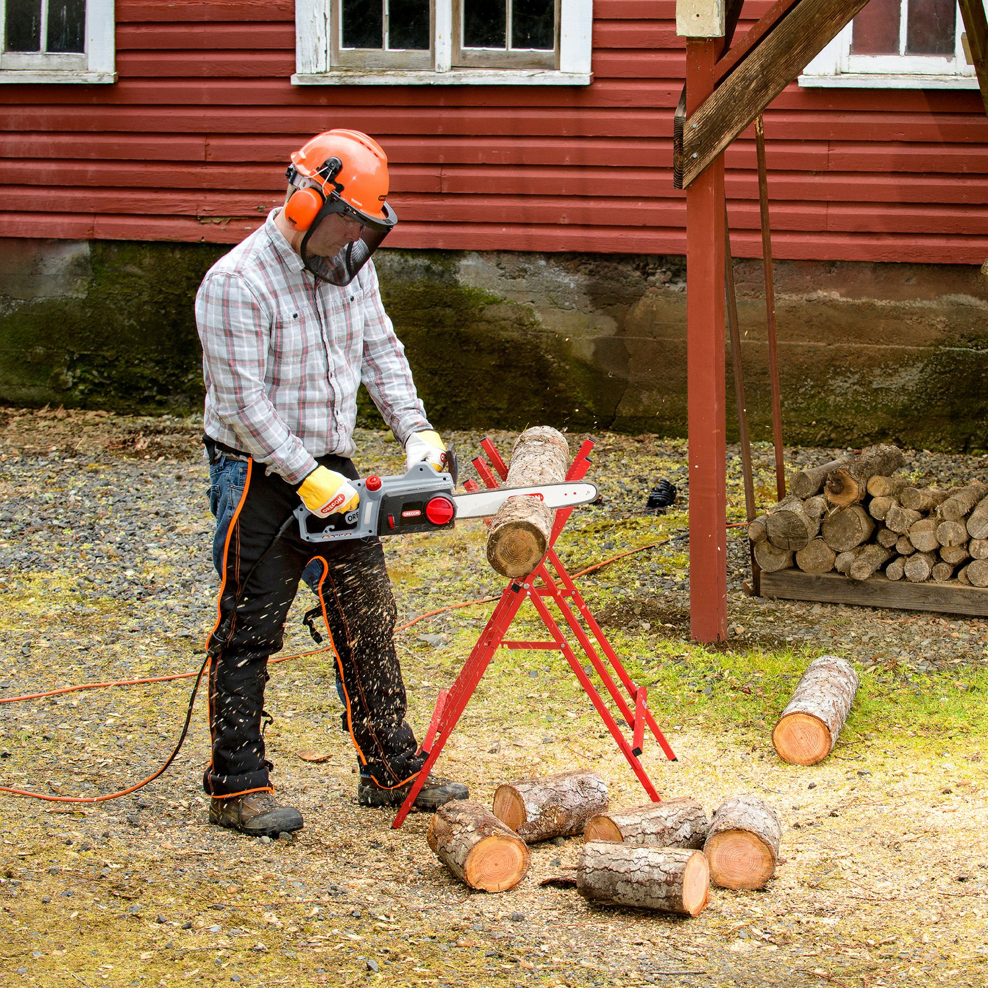 Oregon CS1200-35 1800W 230V Corded 350mm Chainsaw