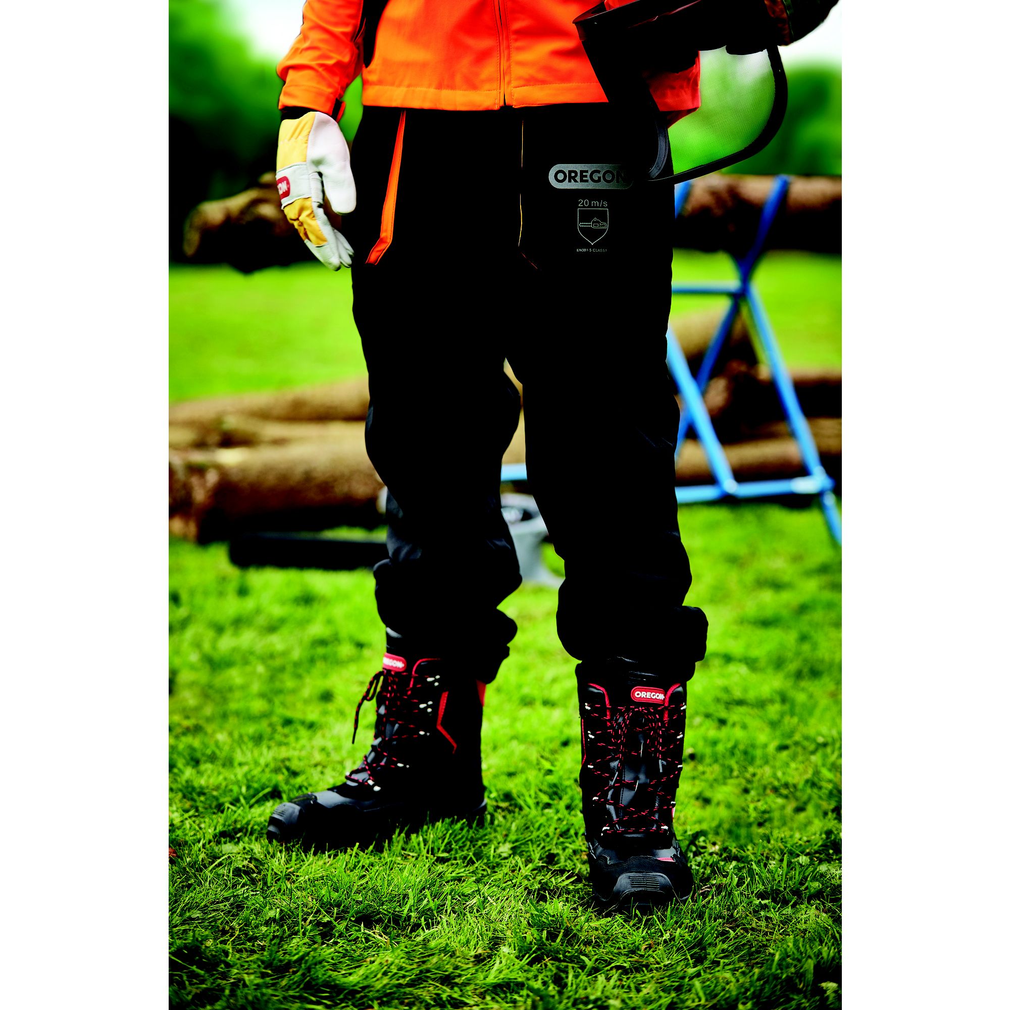 Oregon Yukon Black & orange Chainsaw trousers (W)44" (L)32"