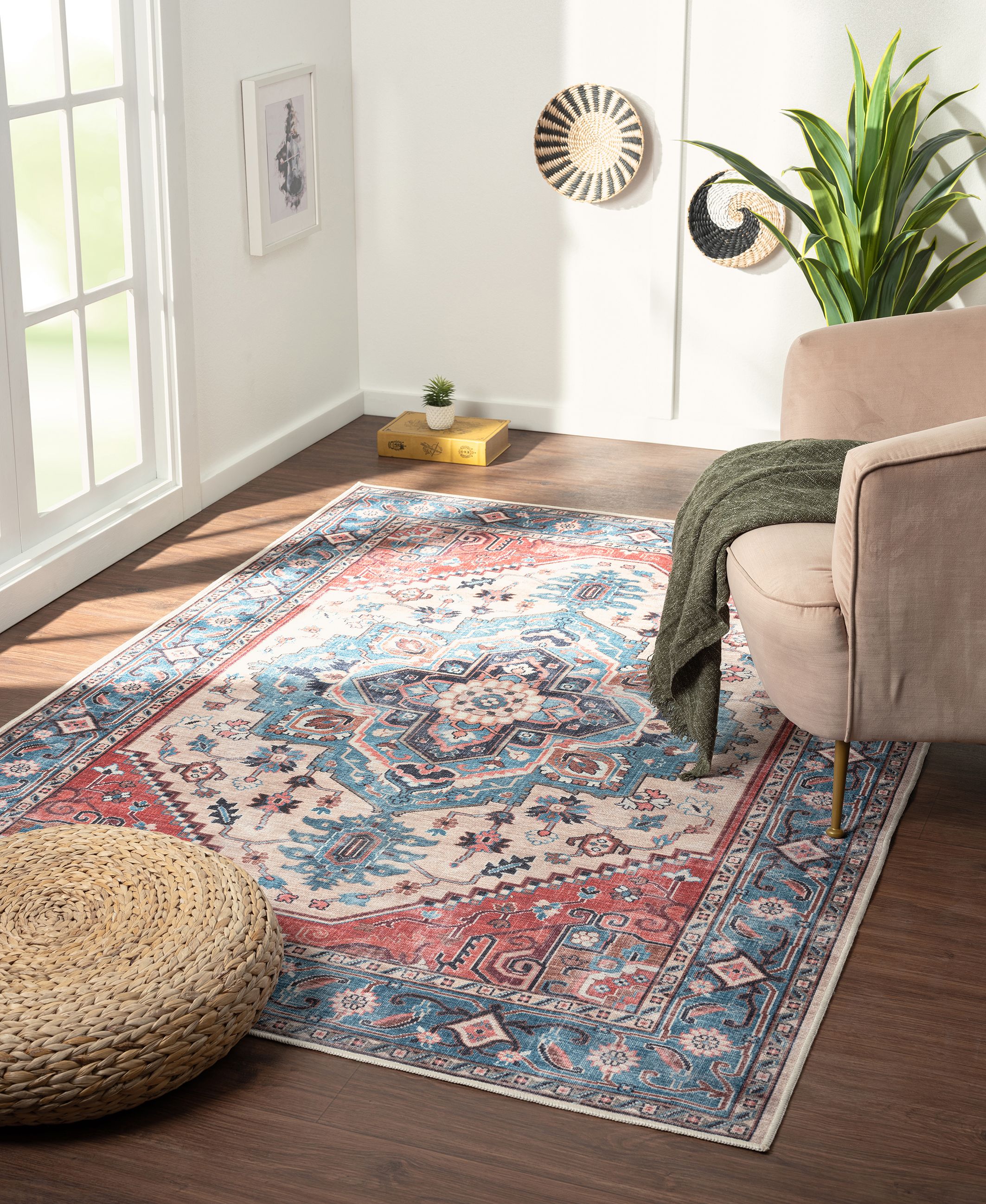 Parisa Multi Traditional Medium Rug, (L)170cm x (W)120cm