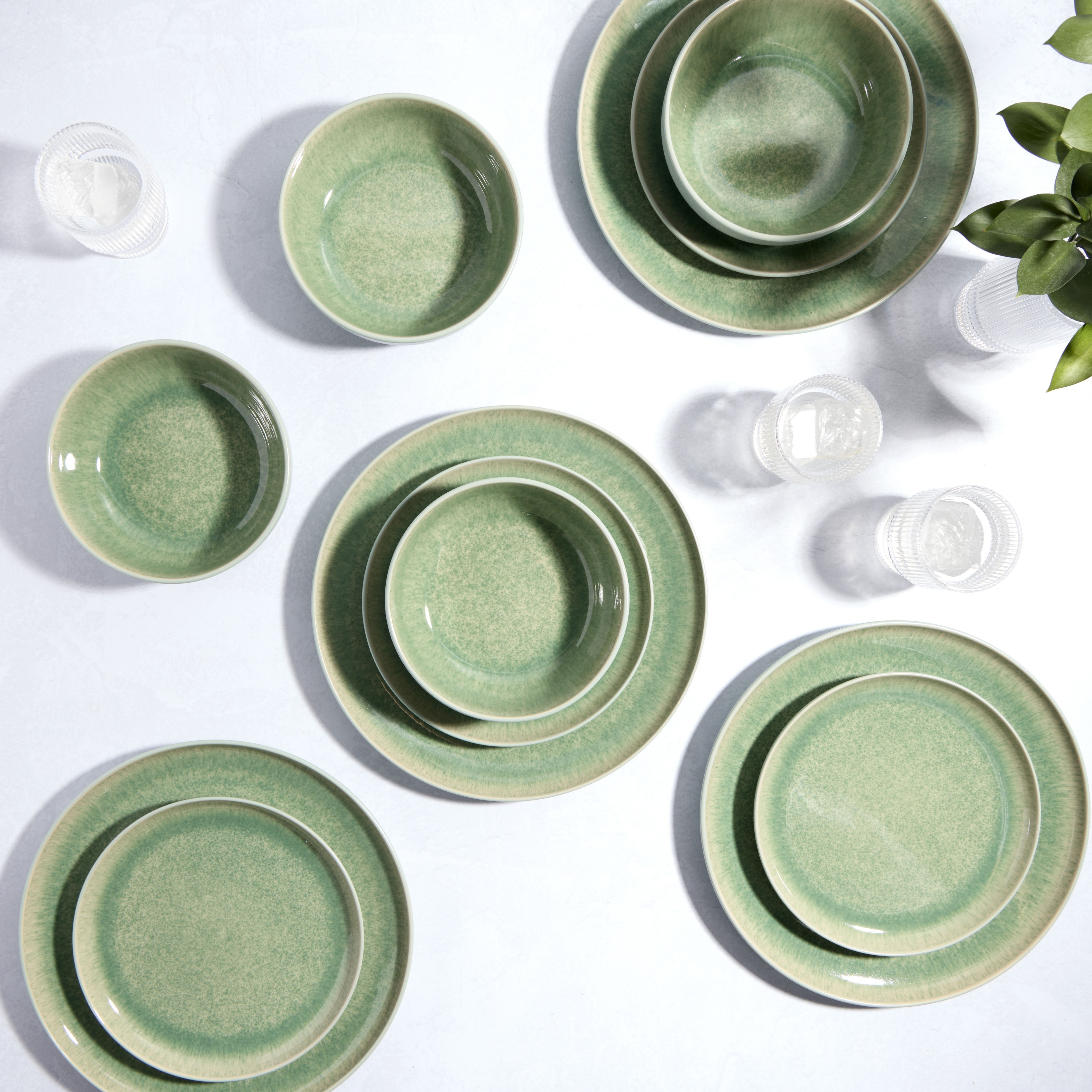 Patterned Green Stonewear 12 piece Dinnerware set