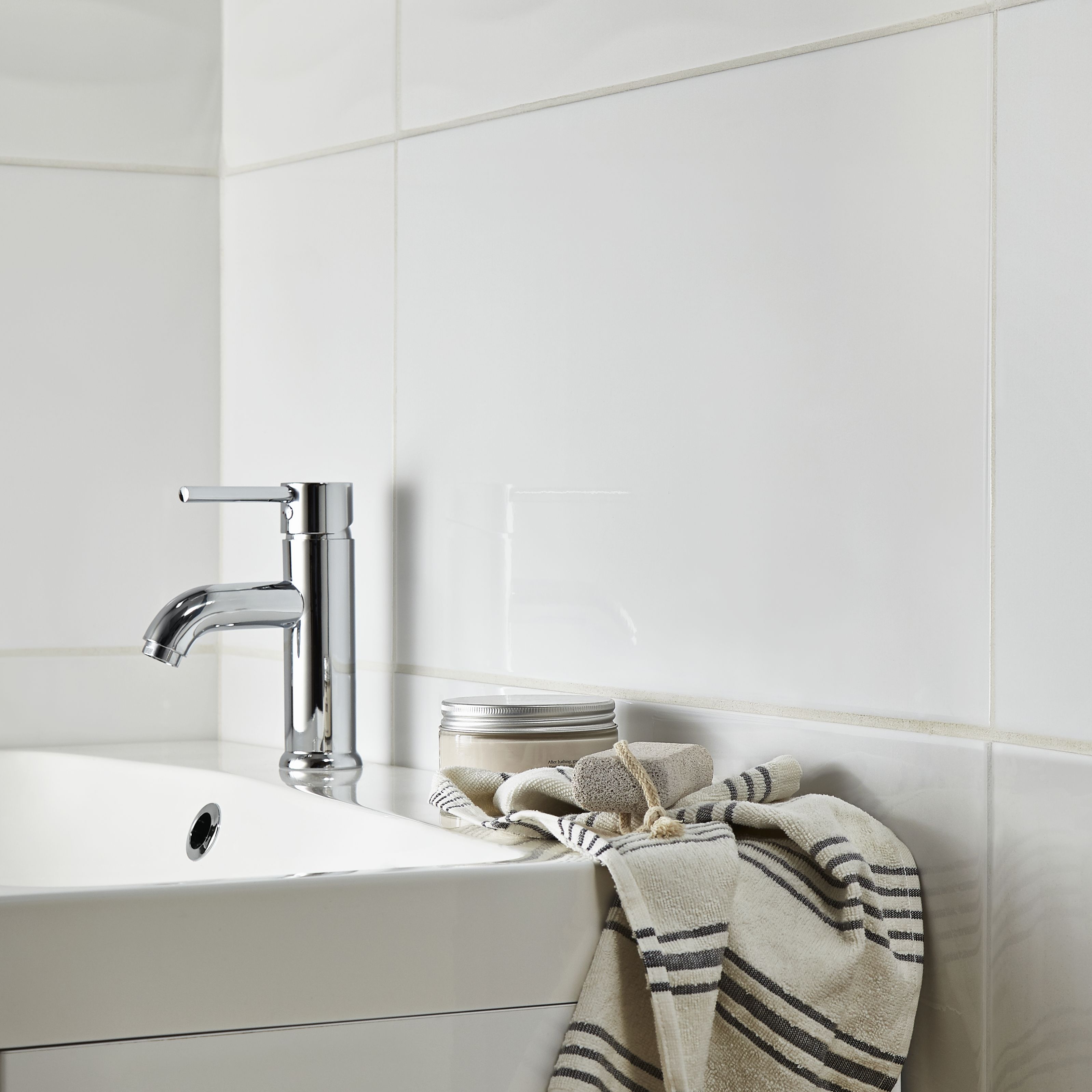 Perouso White Flat Glossy Tile Ceramic Wall Tile - 7