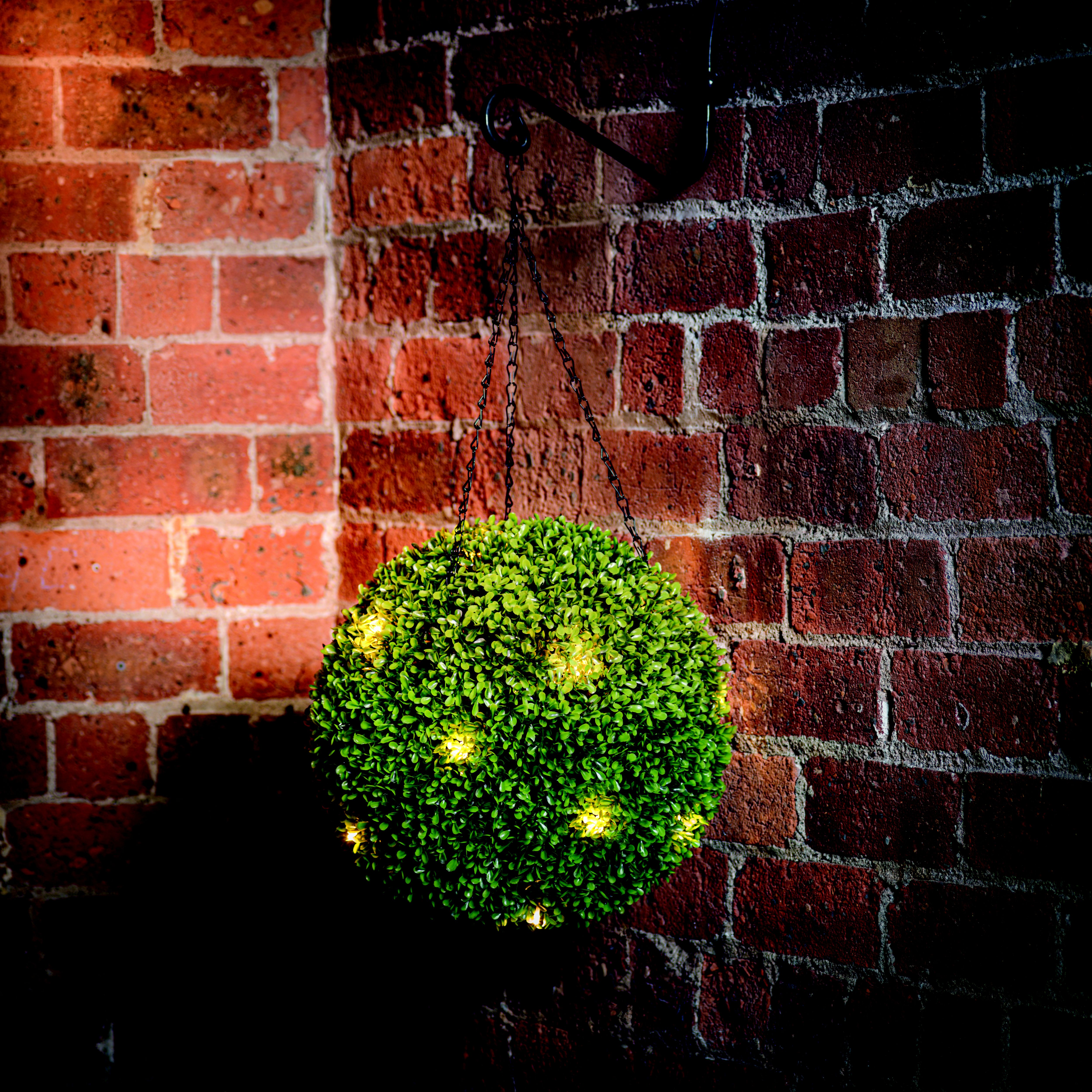 Pre-lit Round Artificial topiary 35cm, Battery-powered