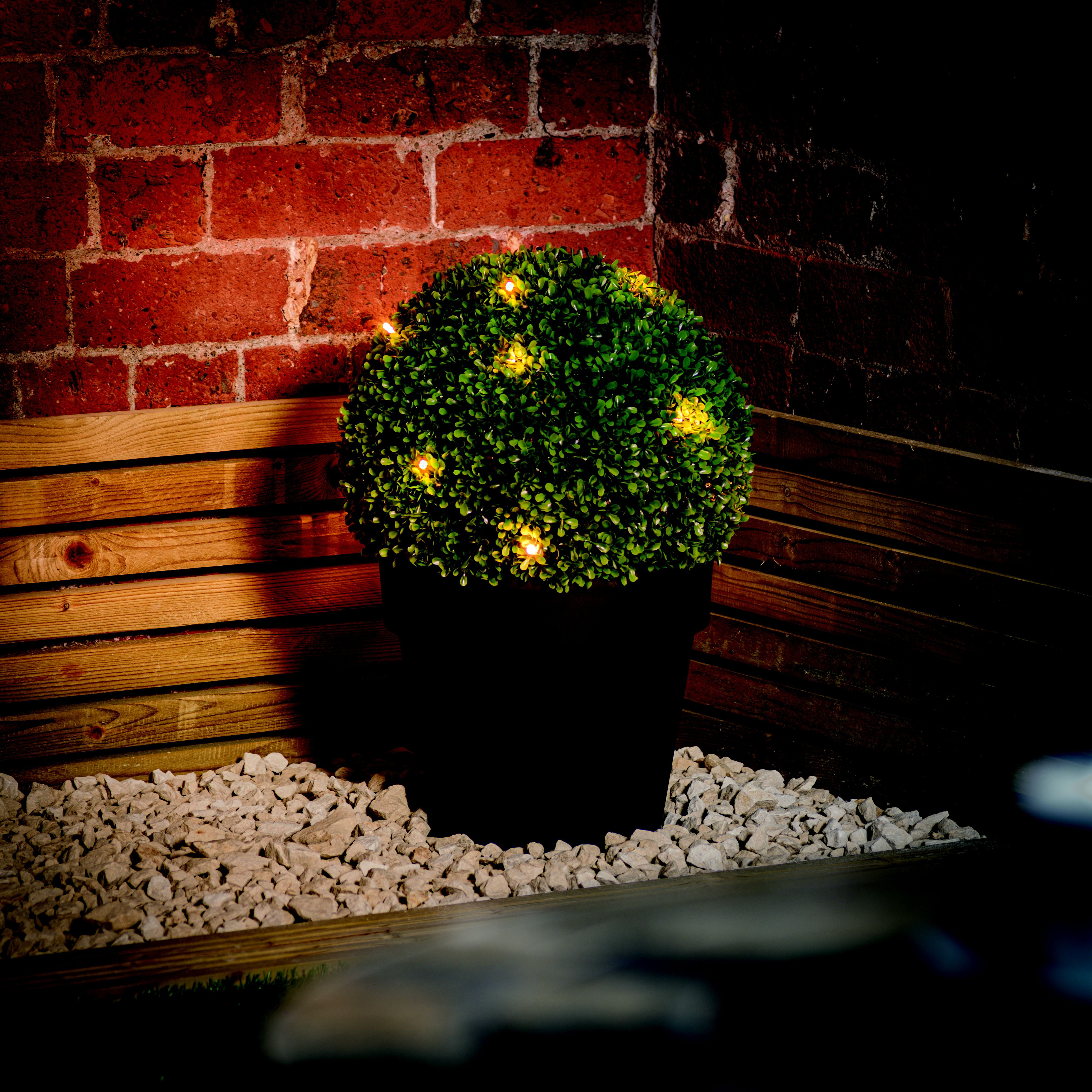 Pre-lit Round Artificial topiary 35cm, Battery-powered